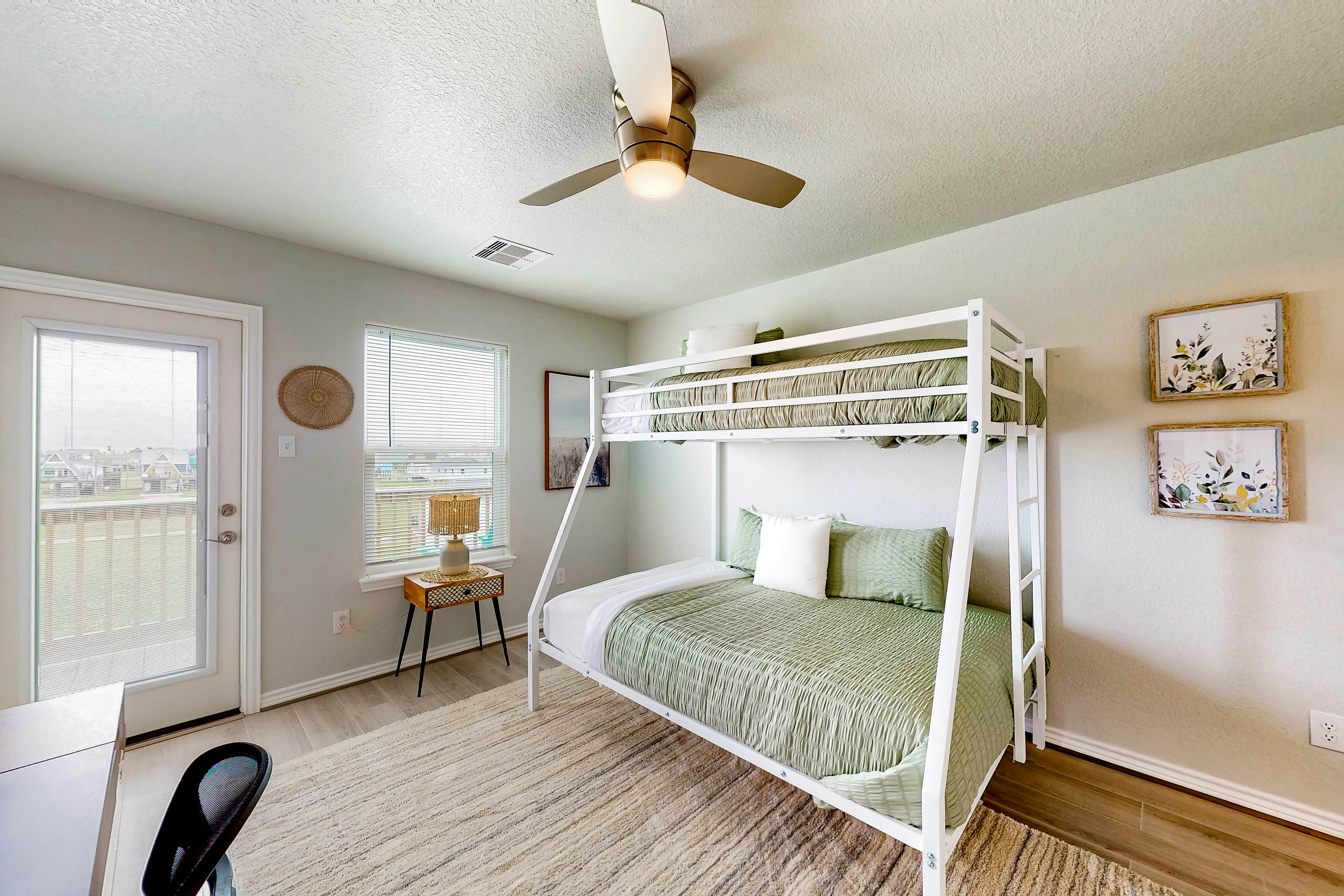 Caisson Modern Beach Cottage