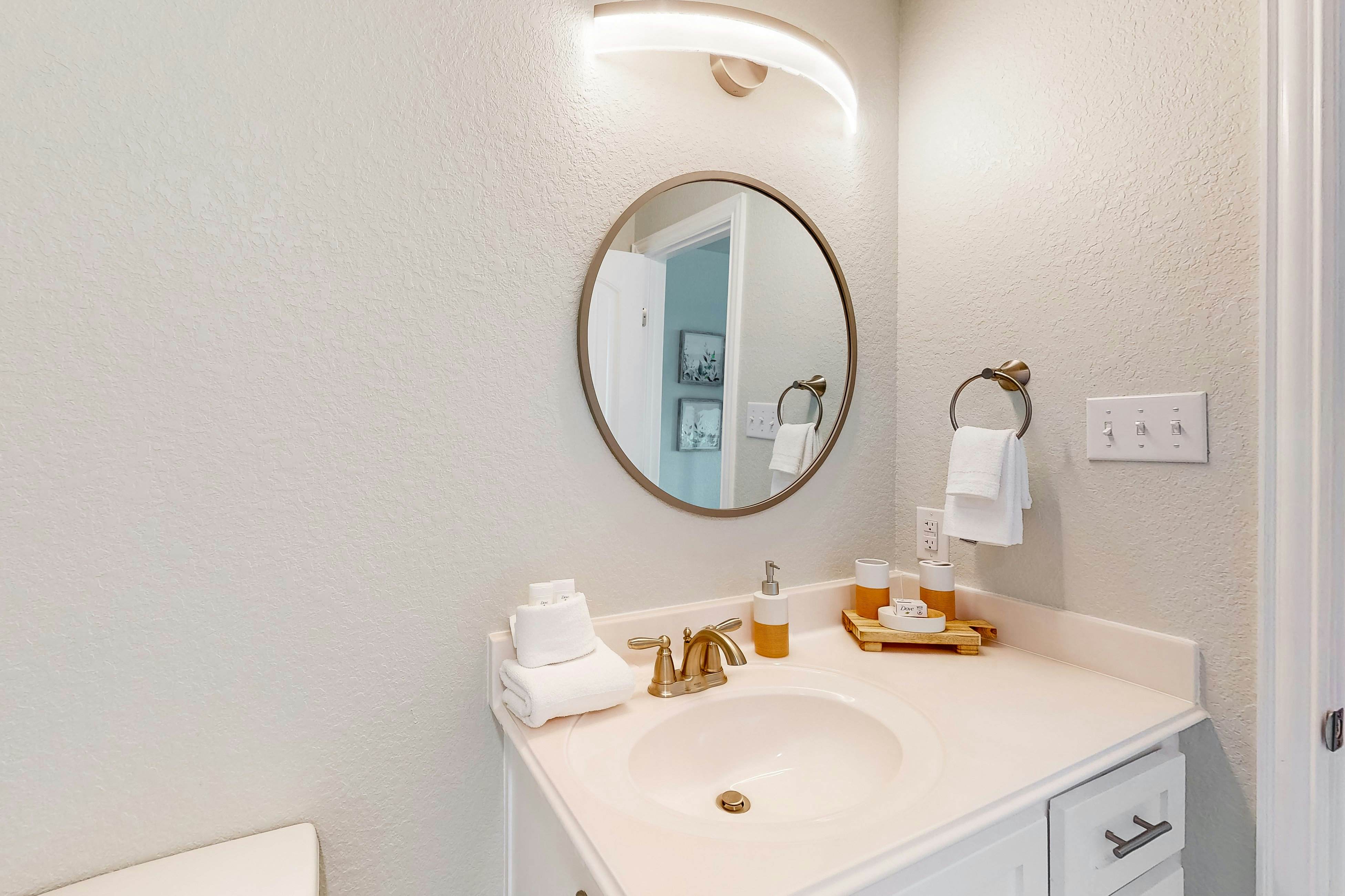 Caisson Modern Beach Cottage