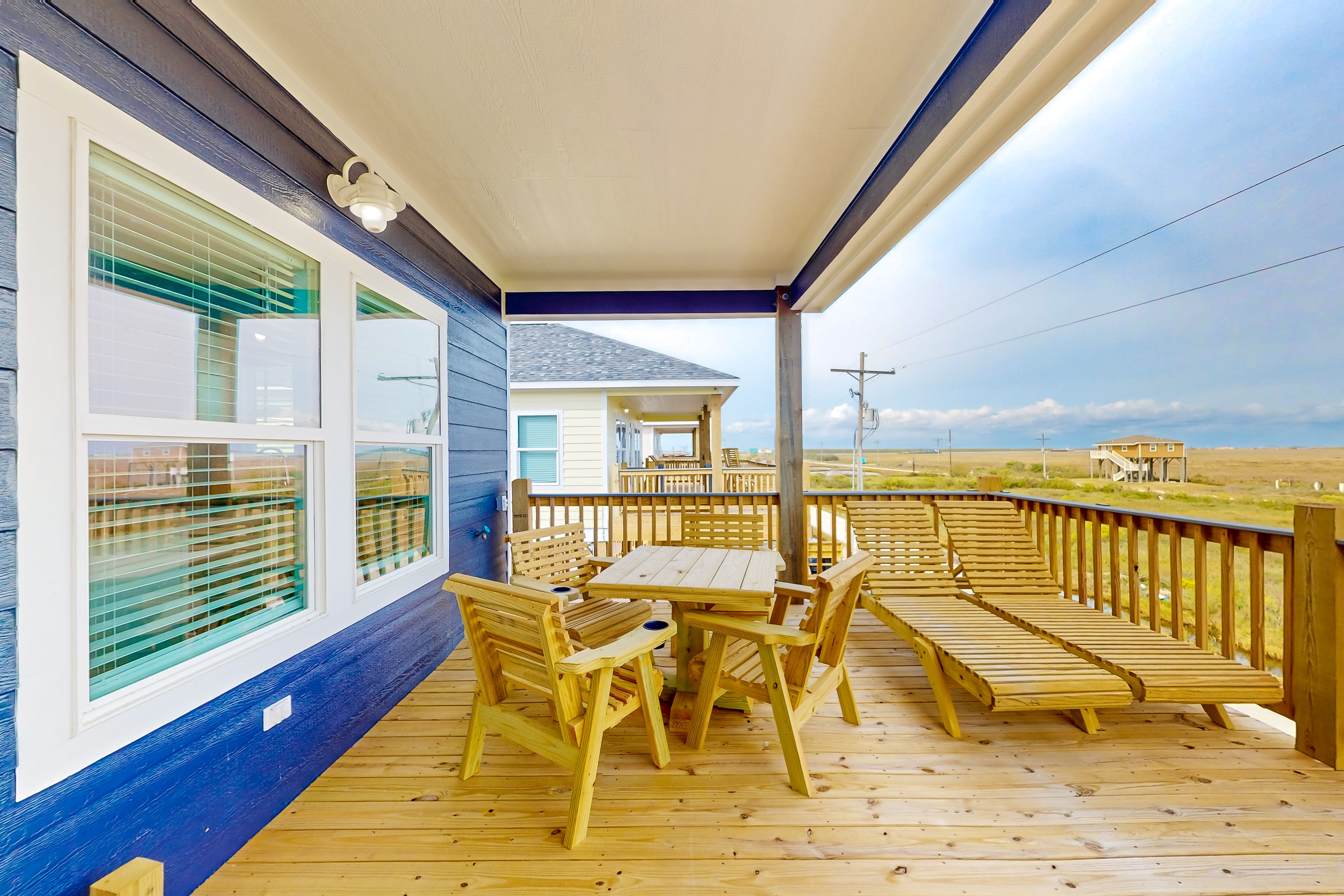 Retreat | Bay Views | Large Deck | Family Fun