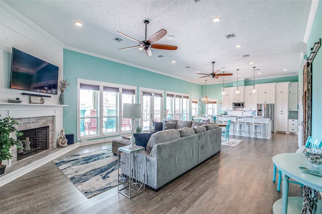 Escape | Gulf Views | Tiki Bar | Sleeps 14