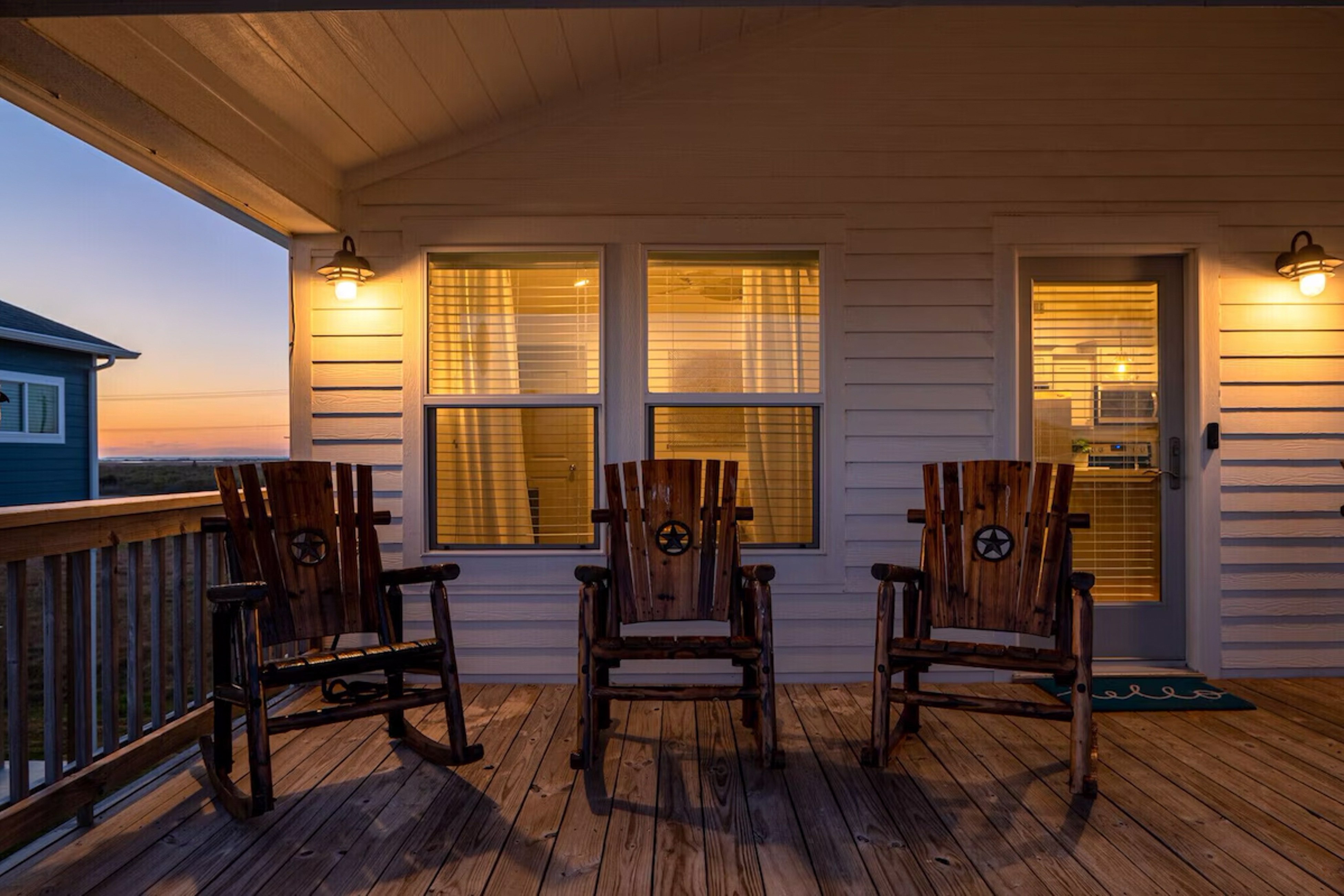 Ultimate | Steps to the Beach | Hot Tub | Family Fun