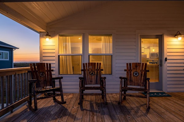 Ultimate | Steps to the Beach | Hot Tub | Family Fun