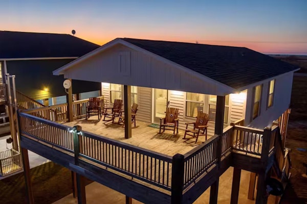 Ultimate | Steps to the Beach | Hot Tub | Family Fun