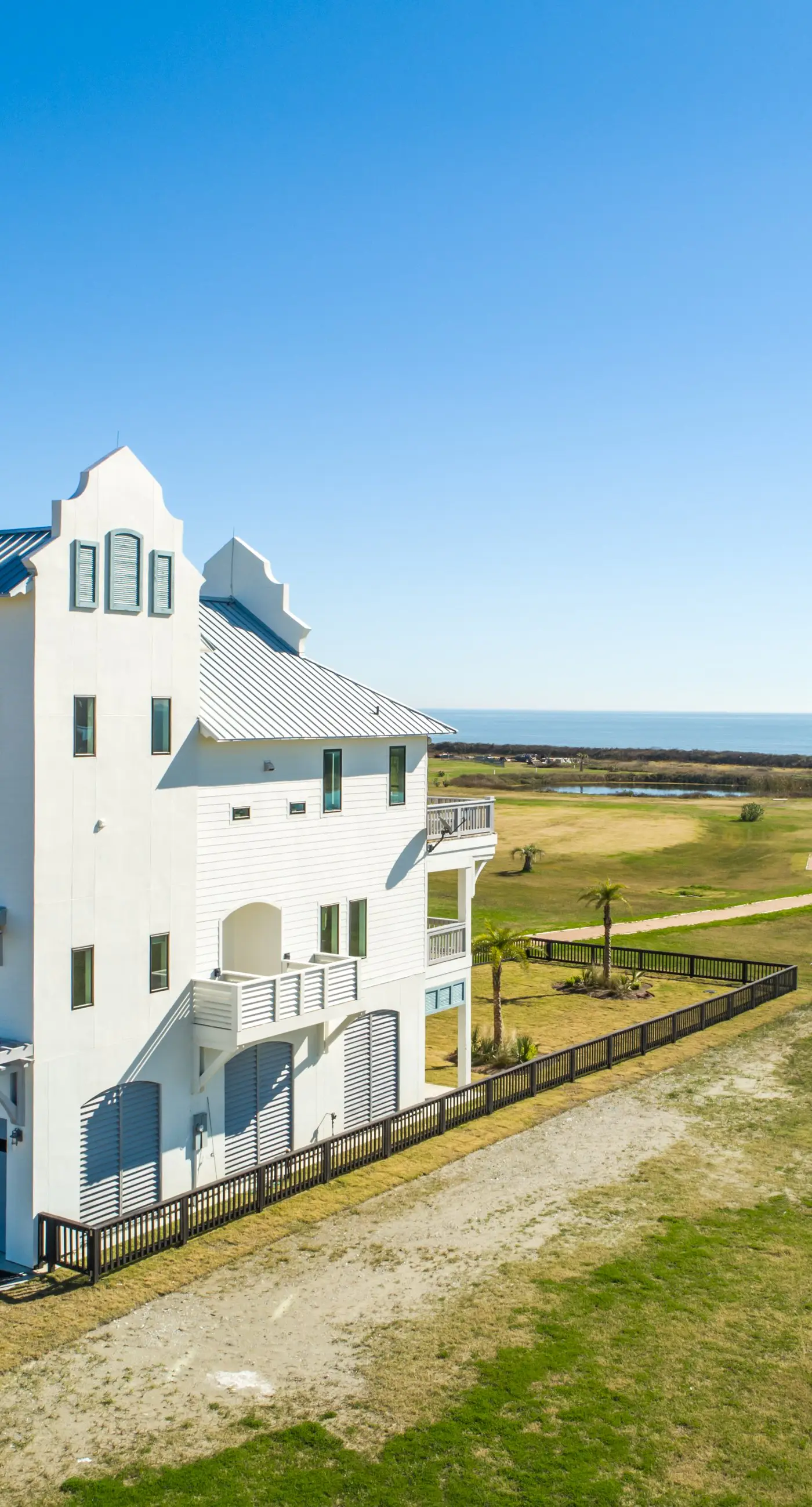 Cake by the Ocean at Seagrass