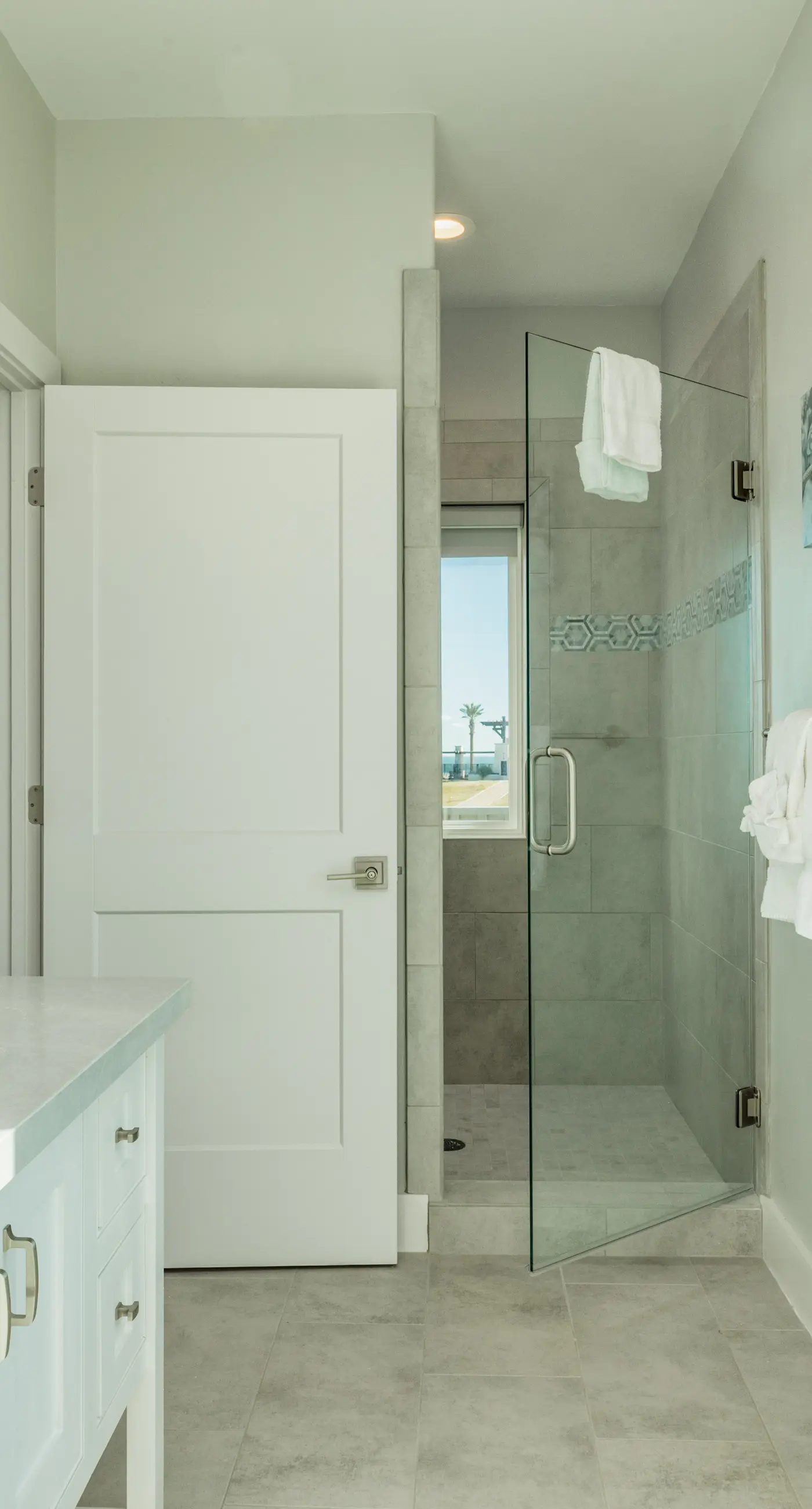 Cake by the Ocean at Seagrass