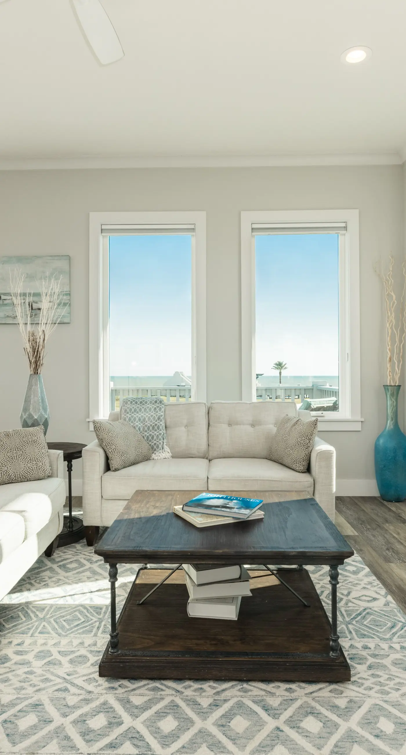 Cake by the Ocean at Seagrass