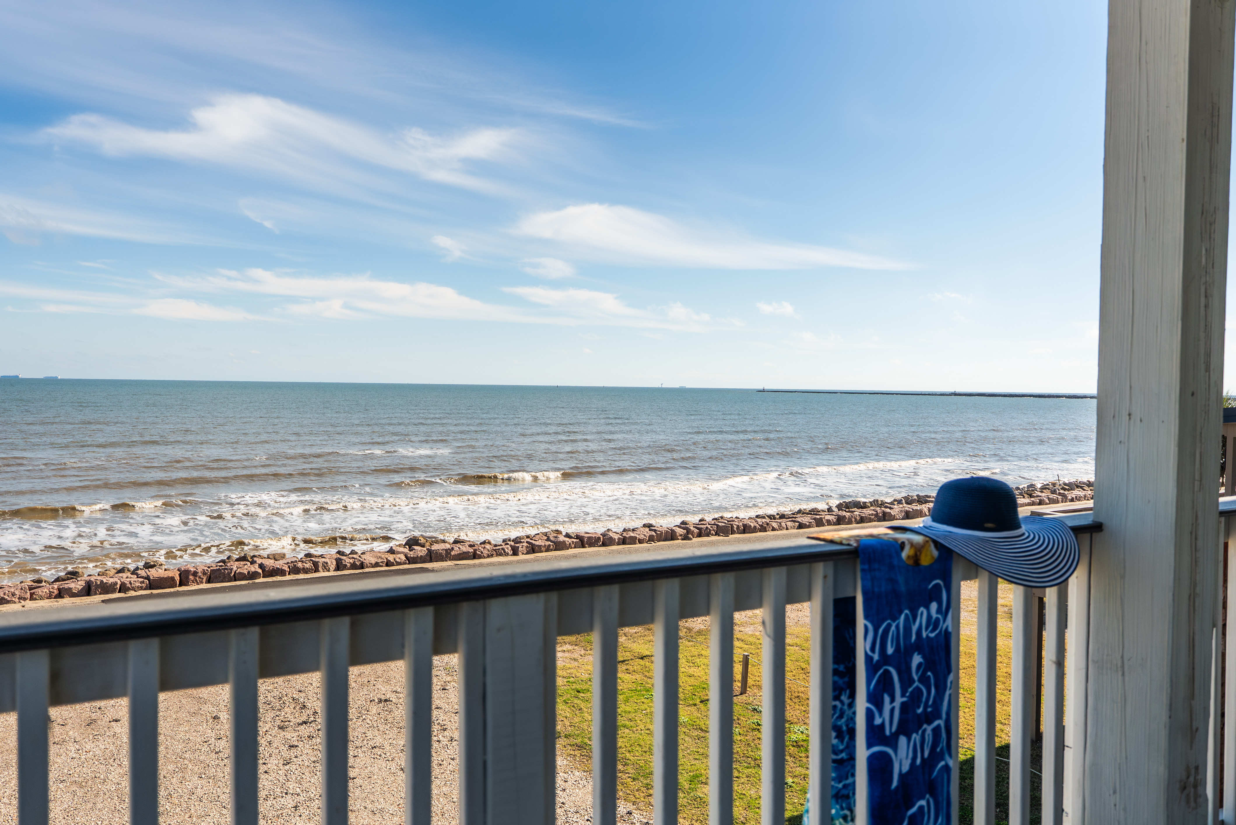 Mahi House Beachfront Paradise