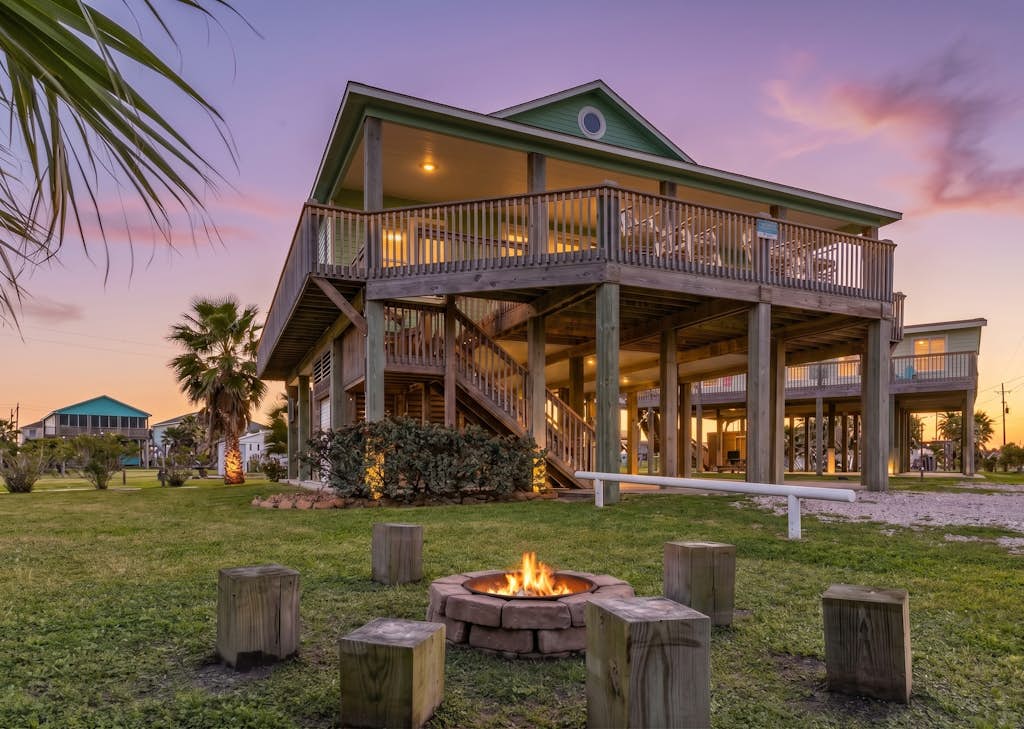 Stunning | Gulf Views | Firepit | Pet Friendly