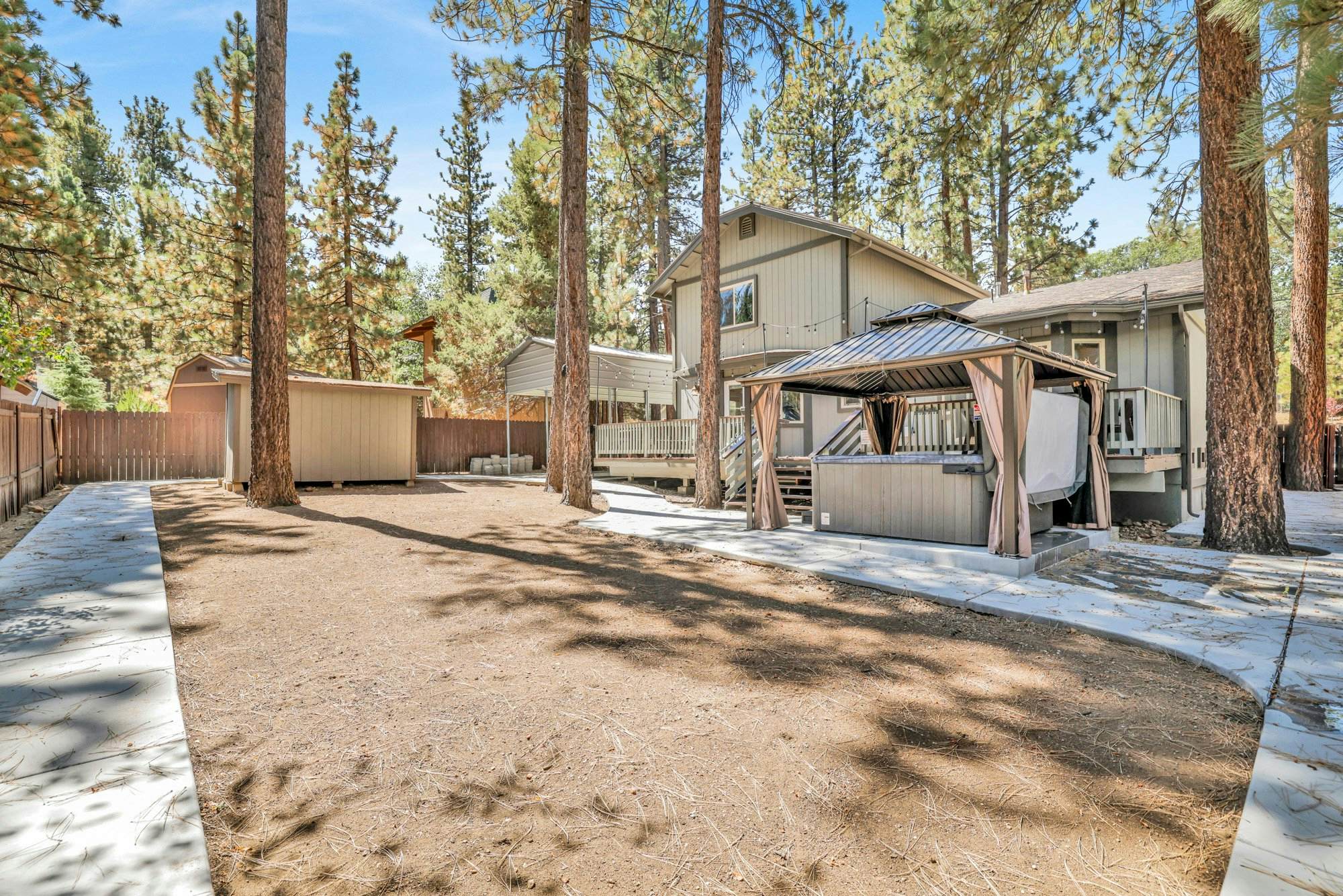 2581-Golden West Cottage