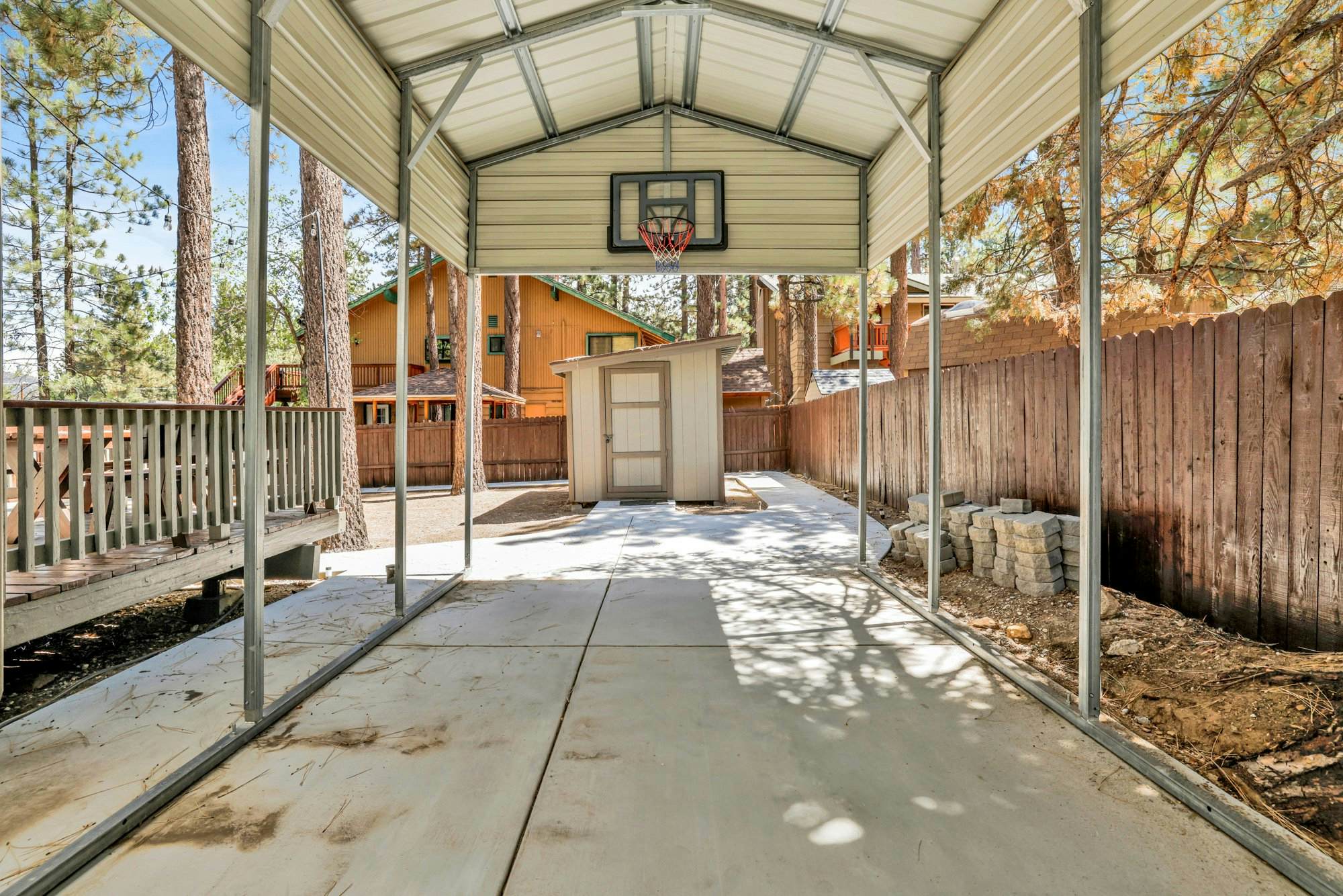 2581-Golden West Cottage