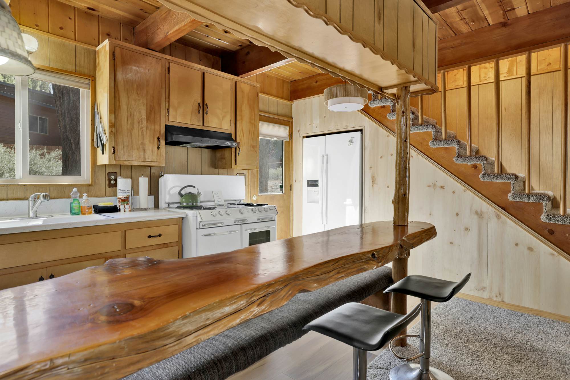 2526-Slope Side Getaway