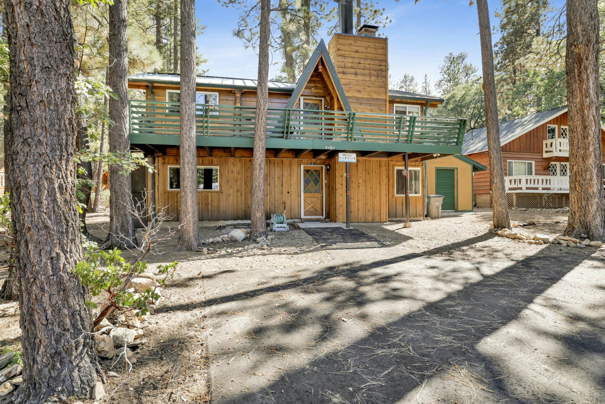 2526-Slope Side Getaway