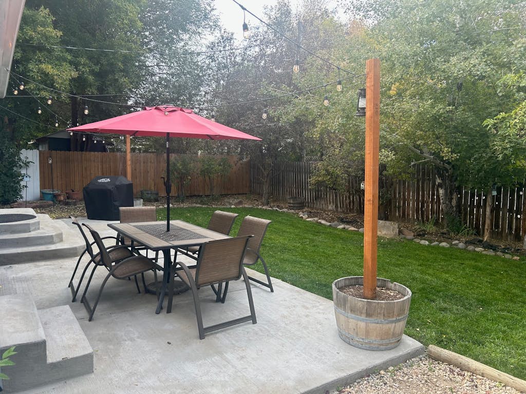 Blueberry bungalow, near DeerValley, sleeps5, pets