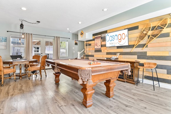 Film-featured, sleeps 18, hot tub, fire pit, decks