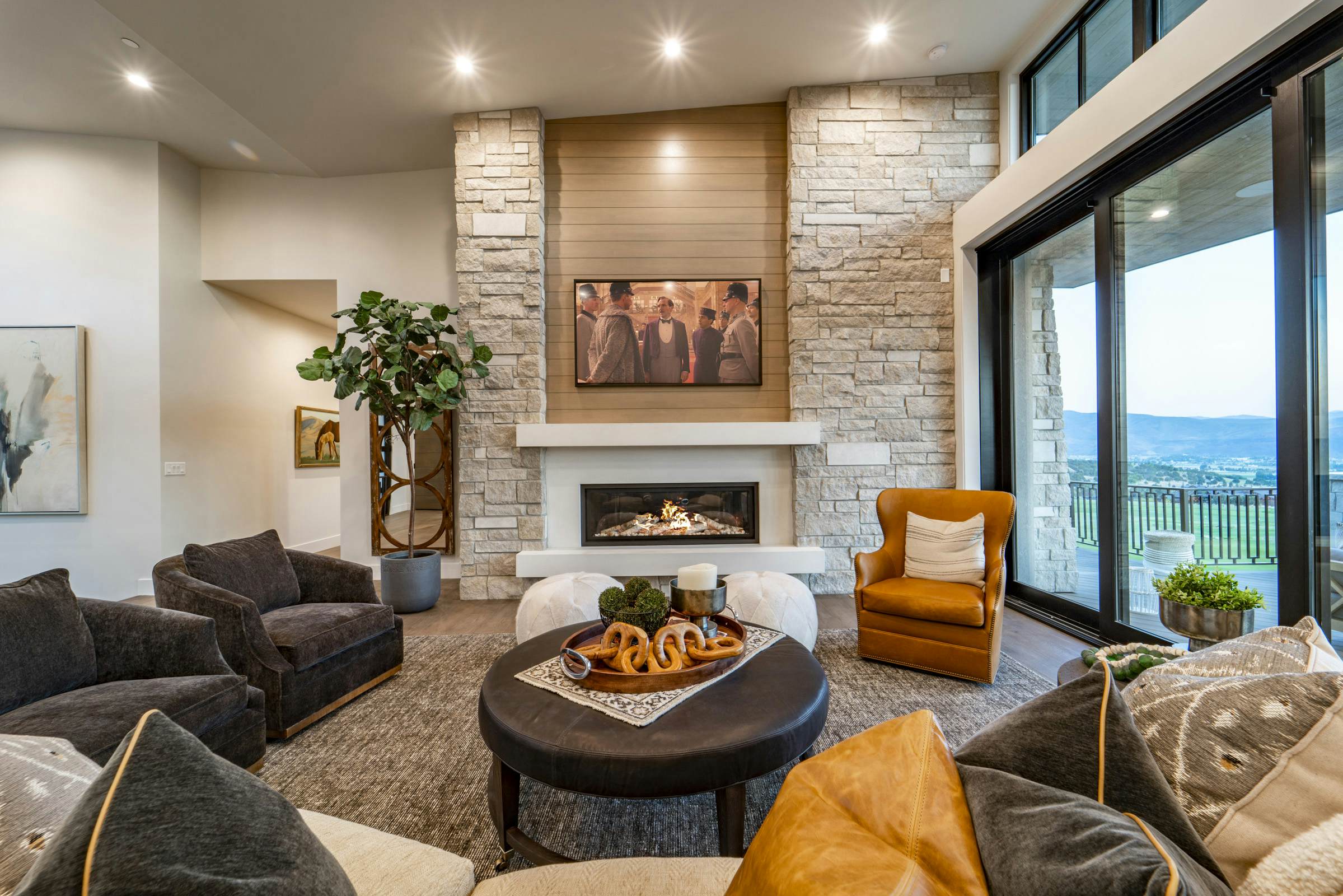 Red Ledges Brown Duck Mountain