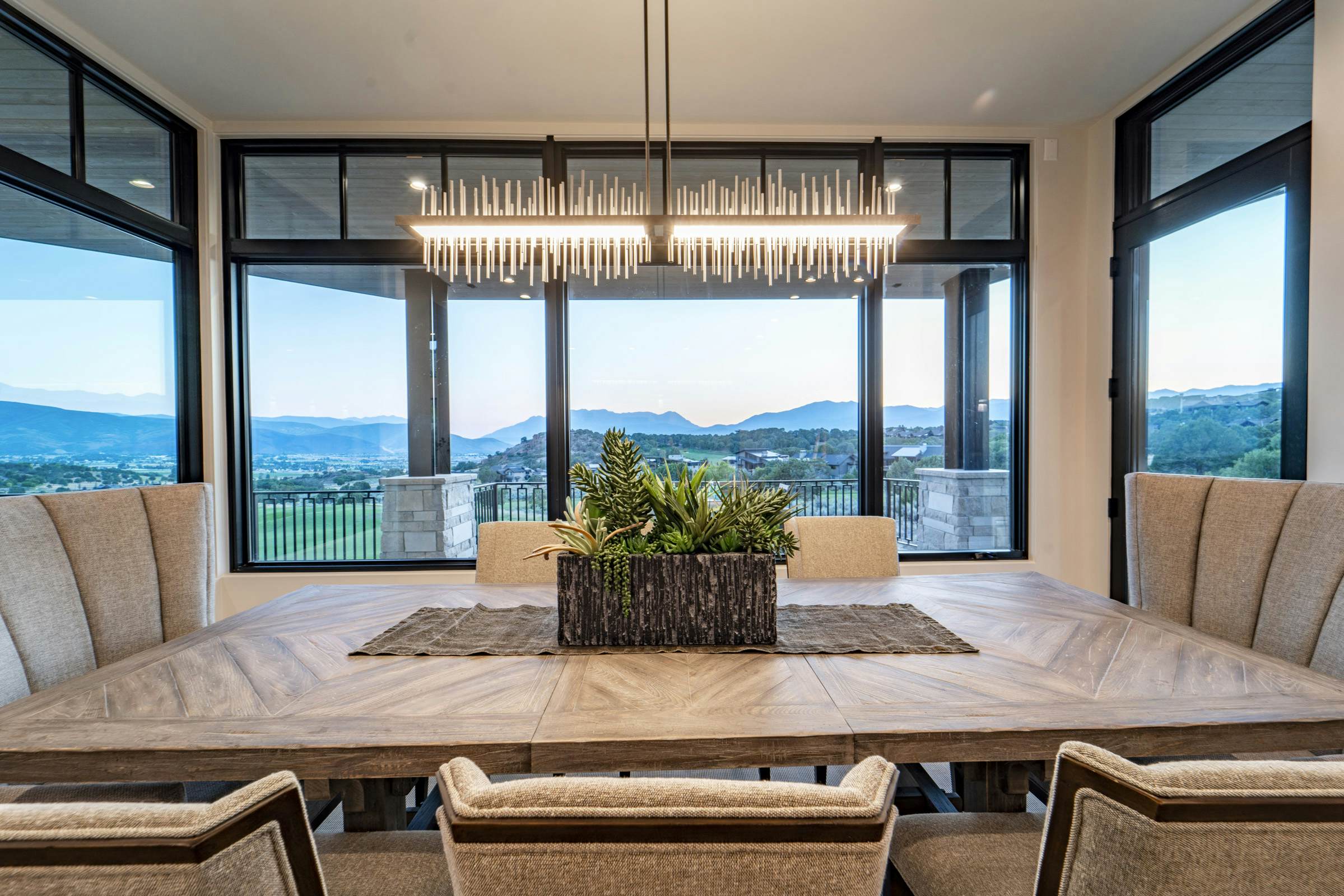 Red Ledges Brown Duck Mountain