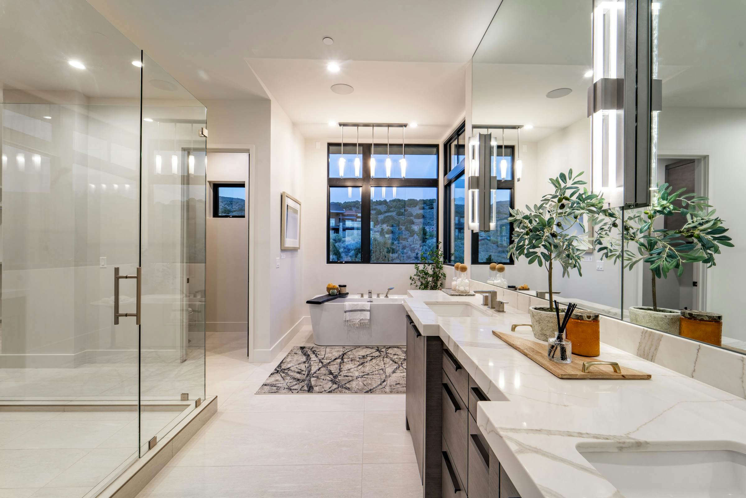 Red Ledges Brown Duck Mountain