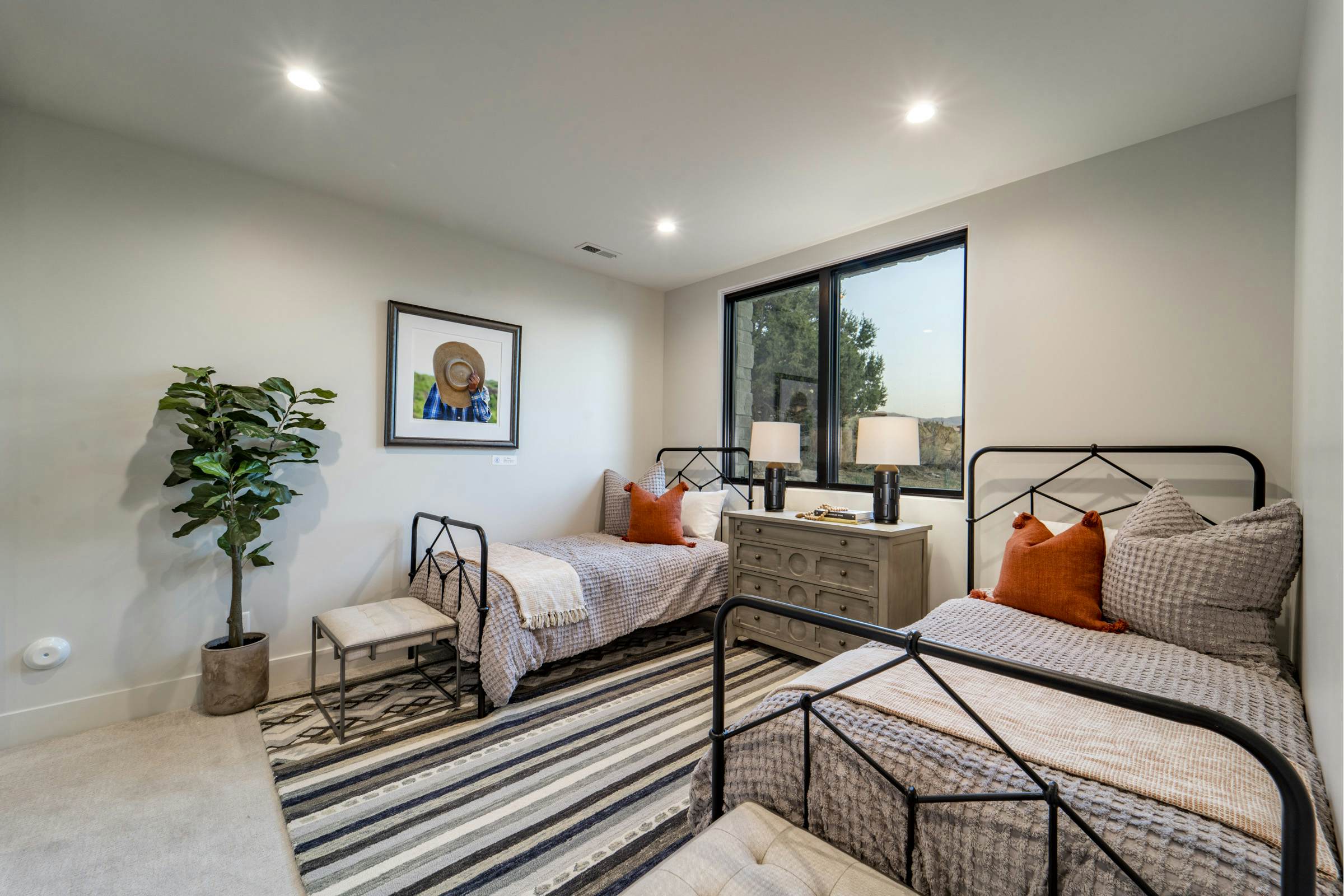 Red Ledges Brown Duck Mountain