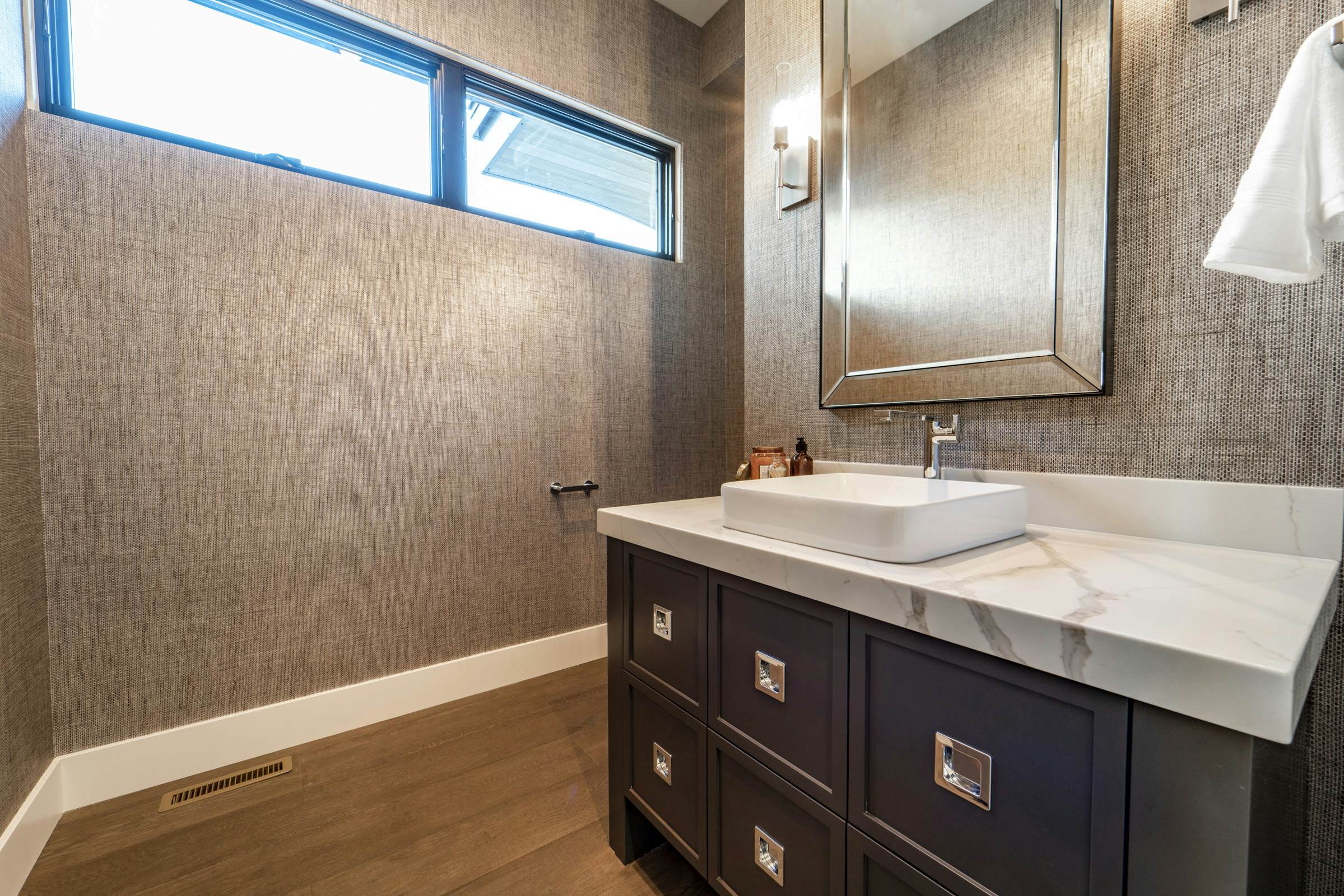 Red Ledges Brown Duck Mountain