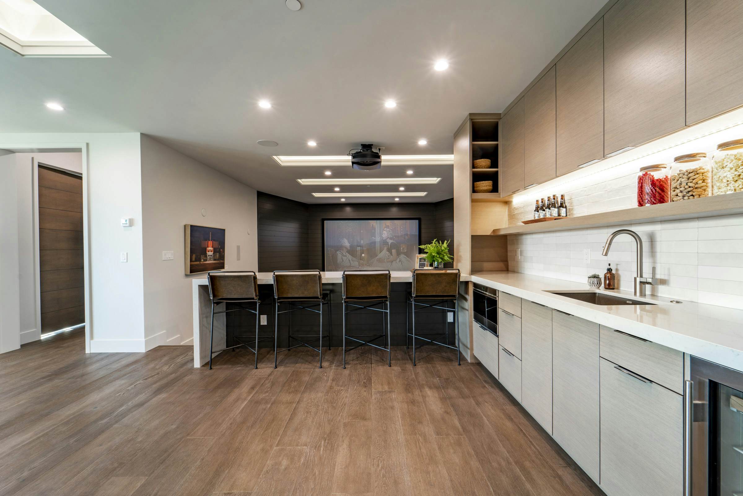 Red Ledges Brown Duck Mountain