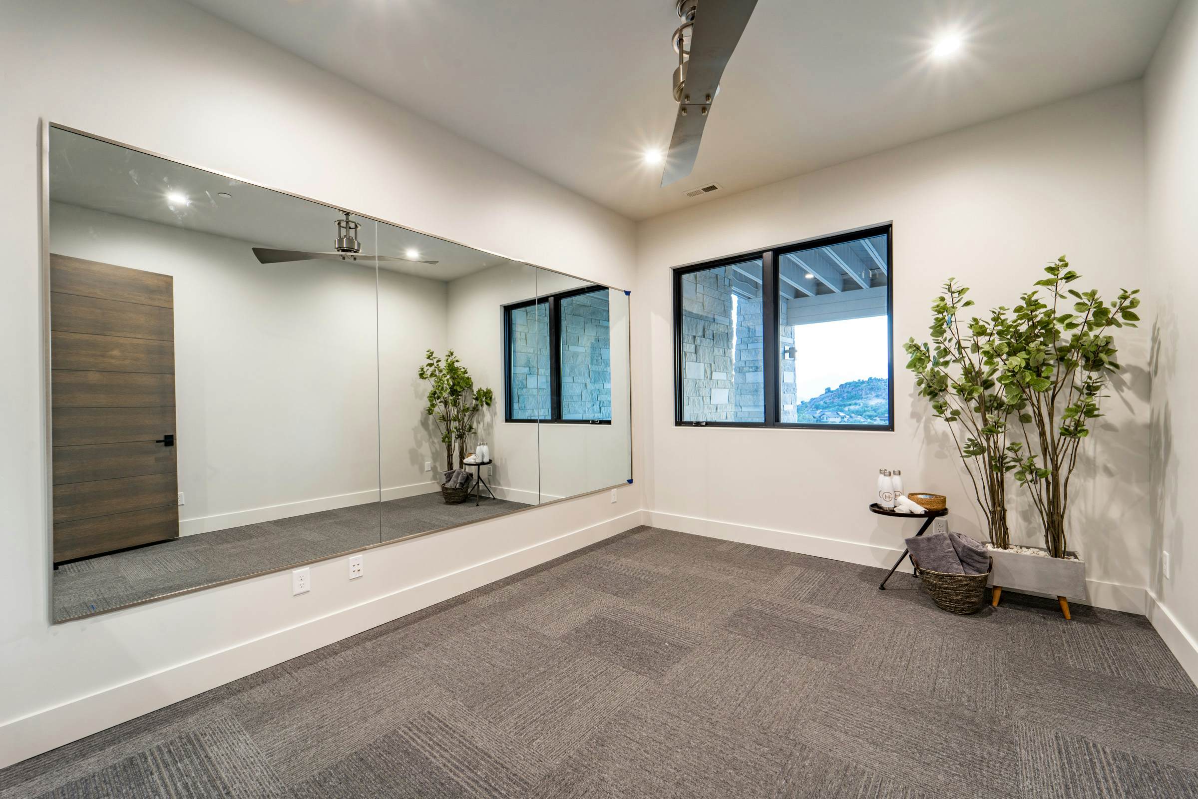 Red Ledges Brown Duck Mountain