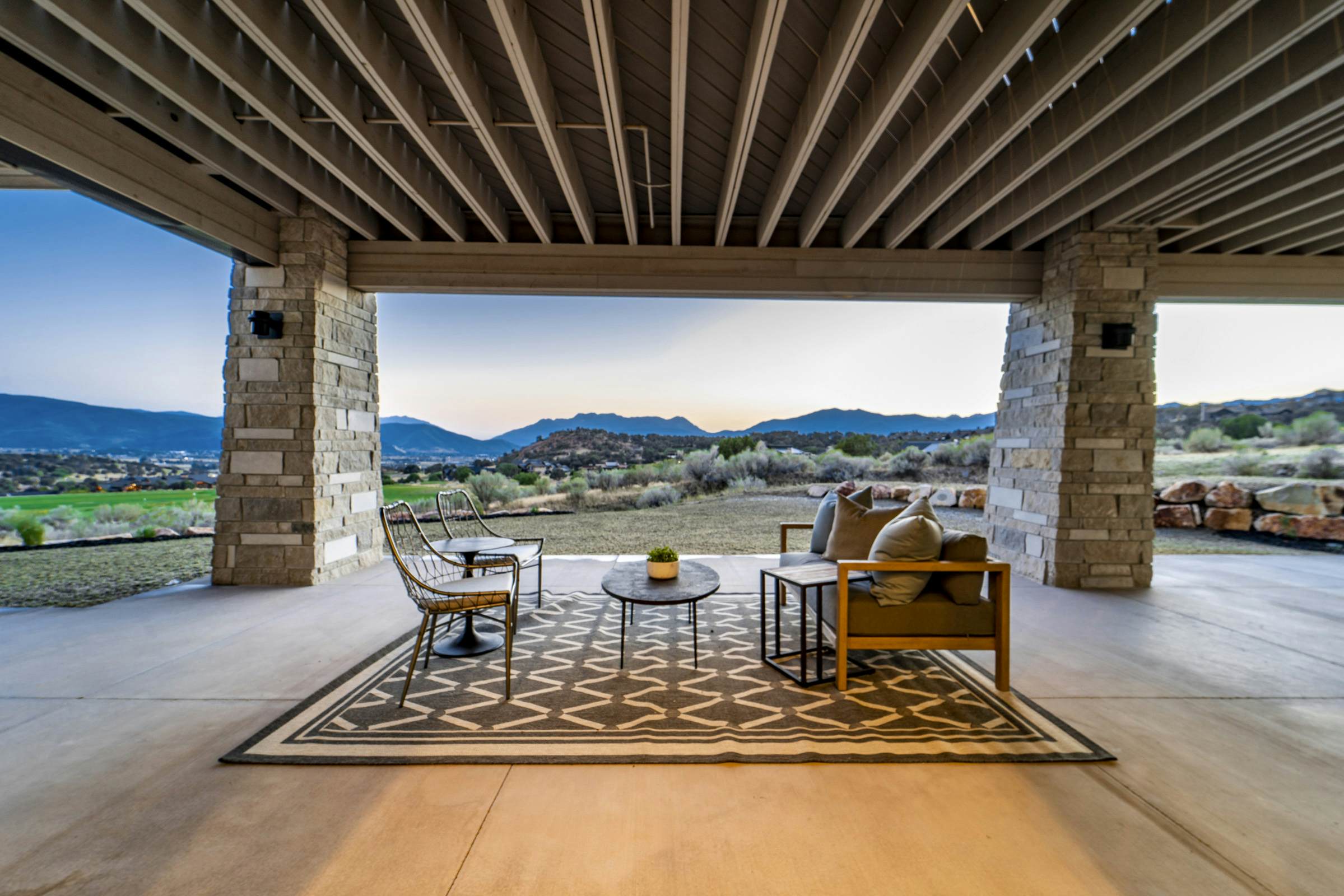 Red Ledges Brown Duck Mountain