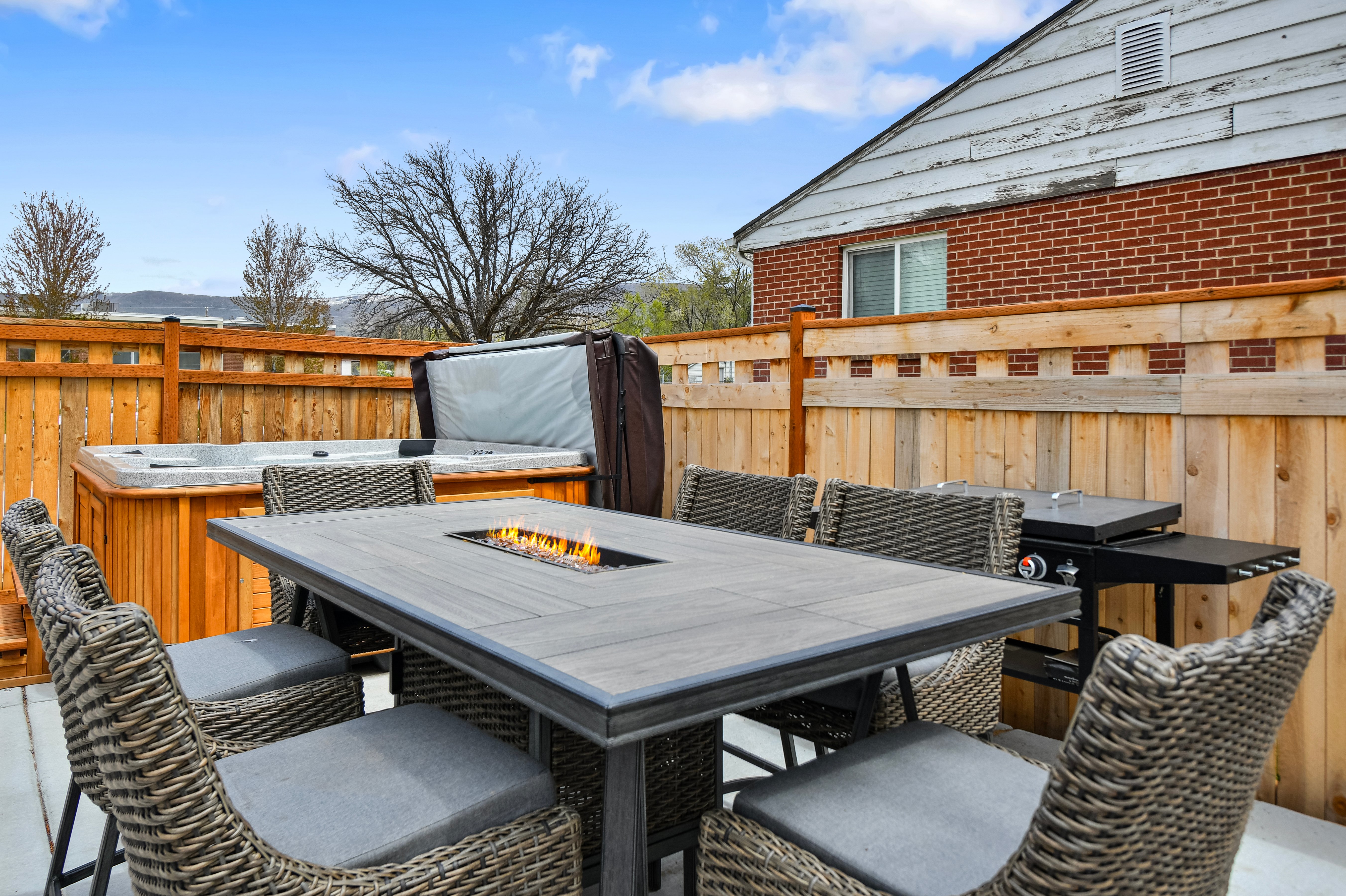 Heber cutie, pets ok, hot tub, sleeps 5, fire pit