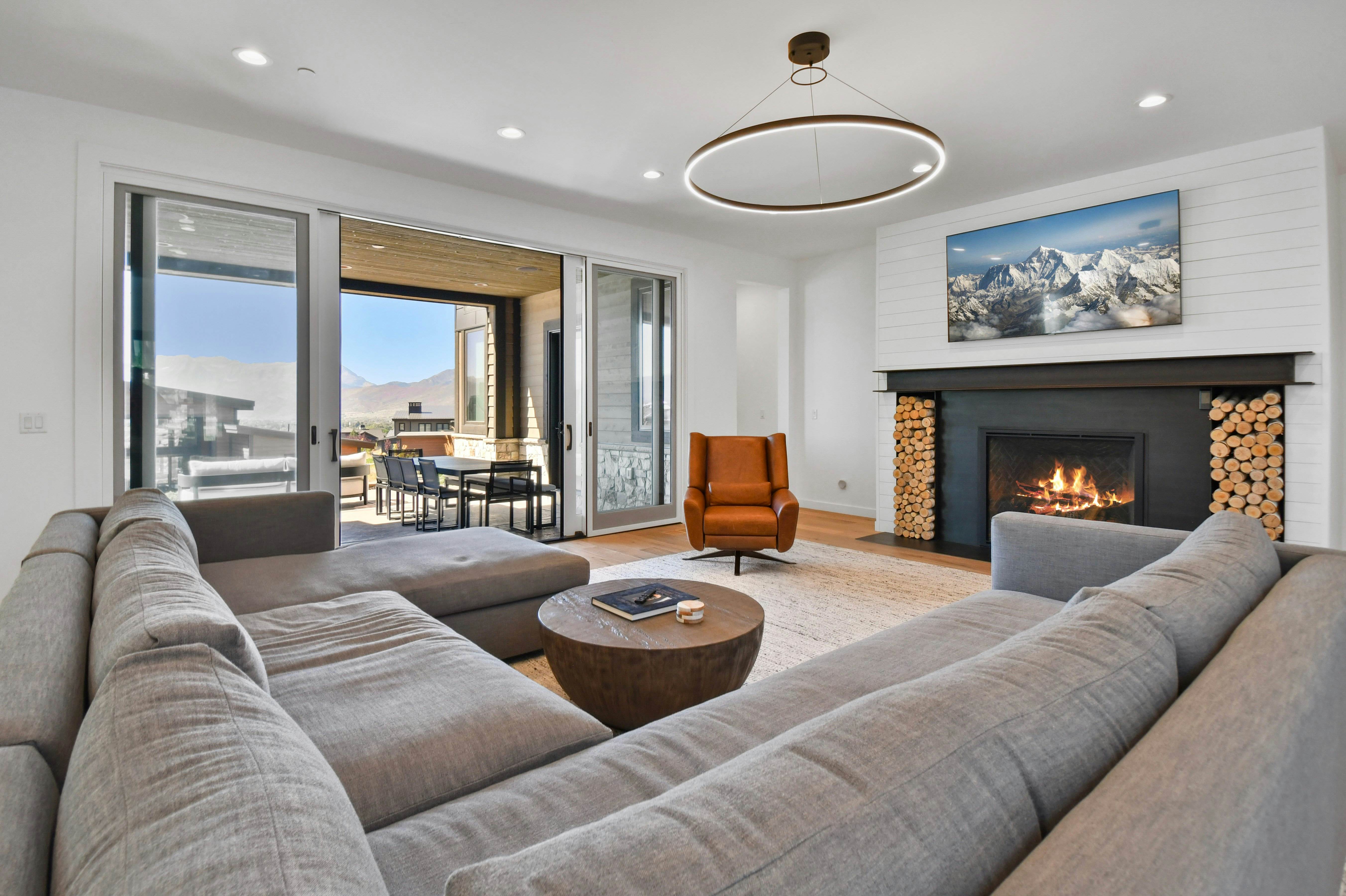 Red Ledges Thompson Peak Cir