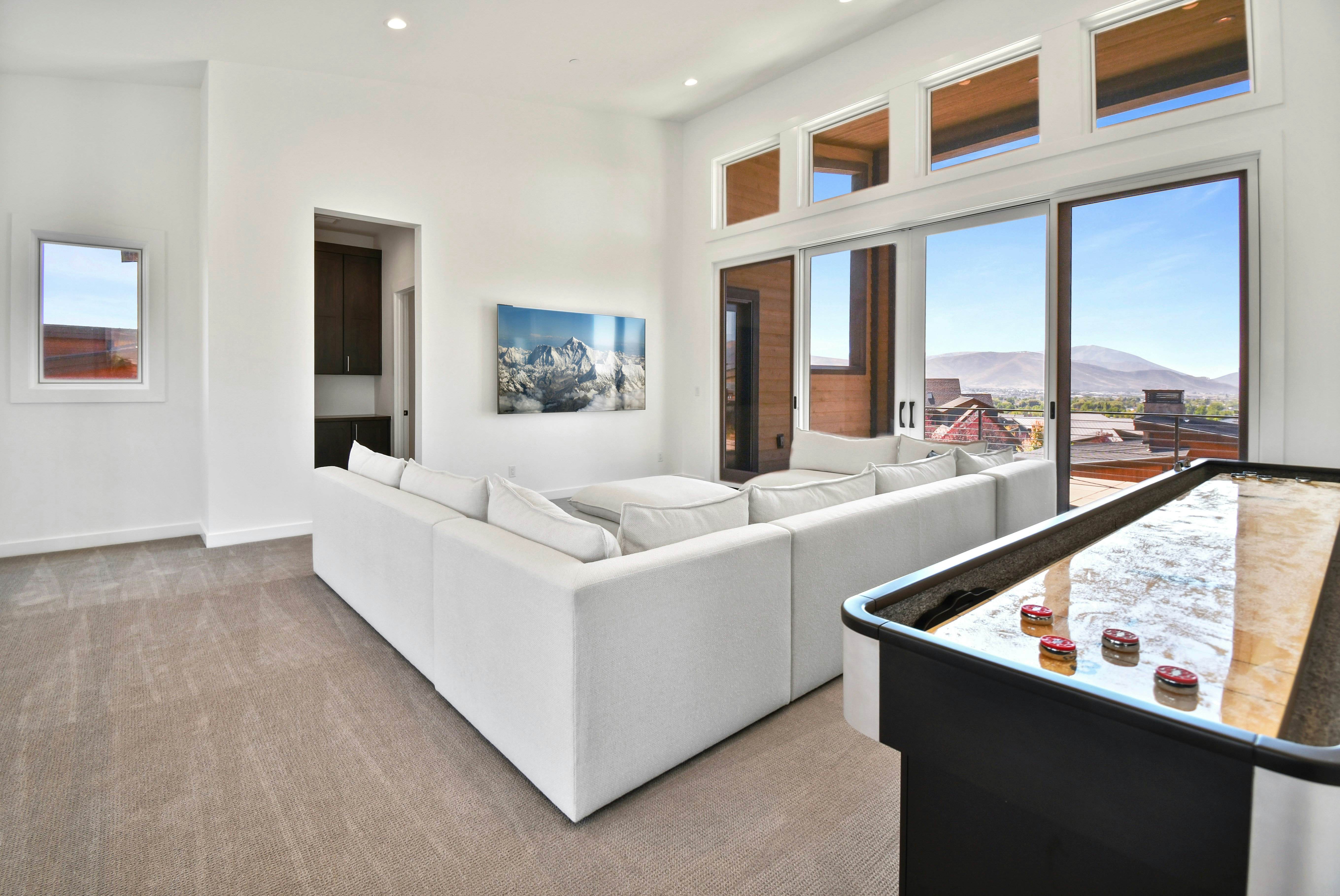 Red Ledges Thompson Peak Cir