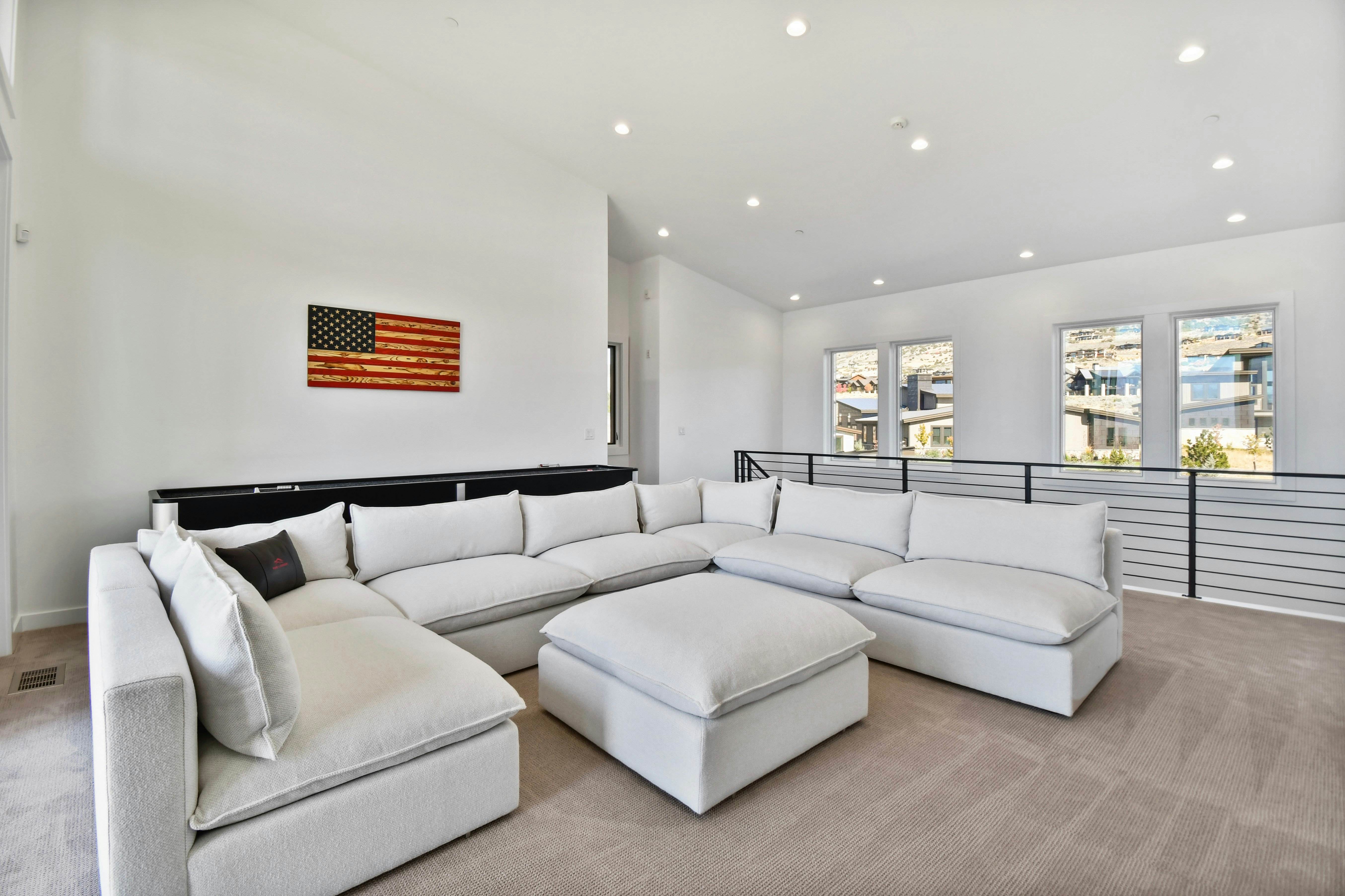 Red Ledges Thompson Peak Cir