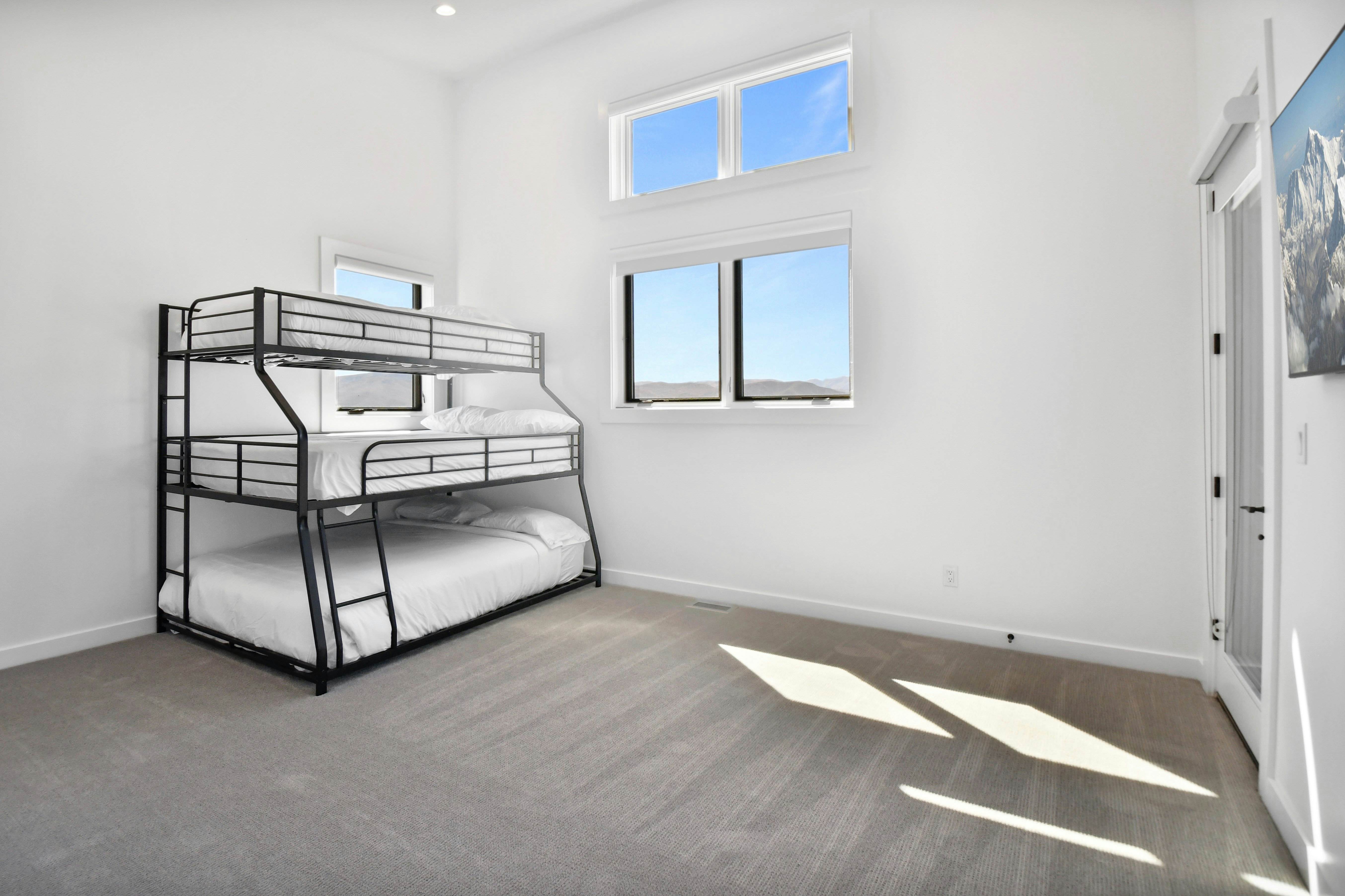 Red Ledges Thompson Peak Cir