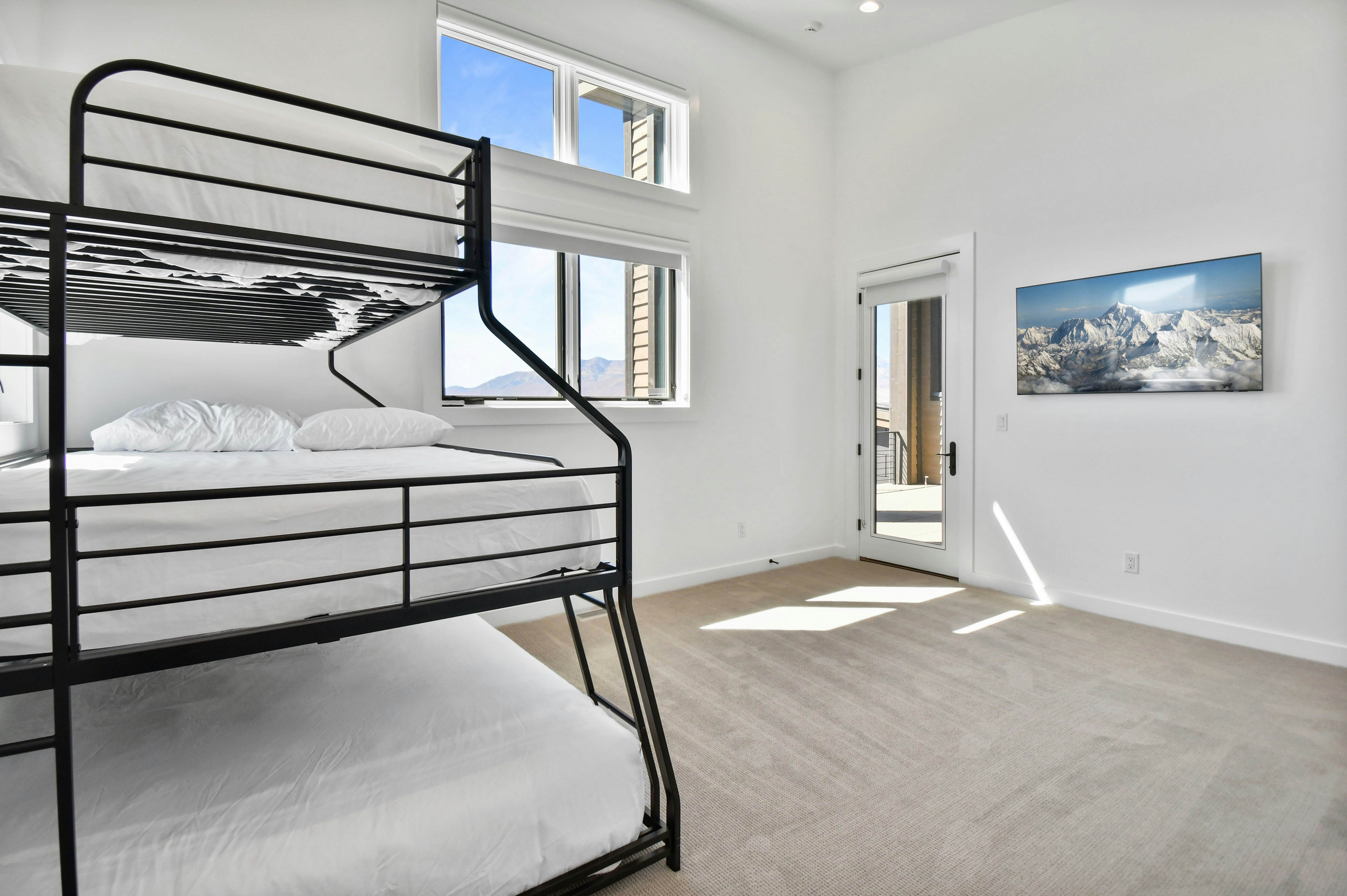 Red Ledges Thompson Peak Cir