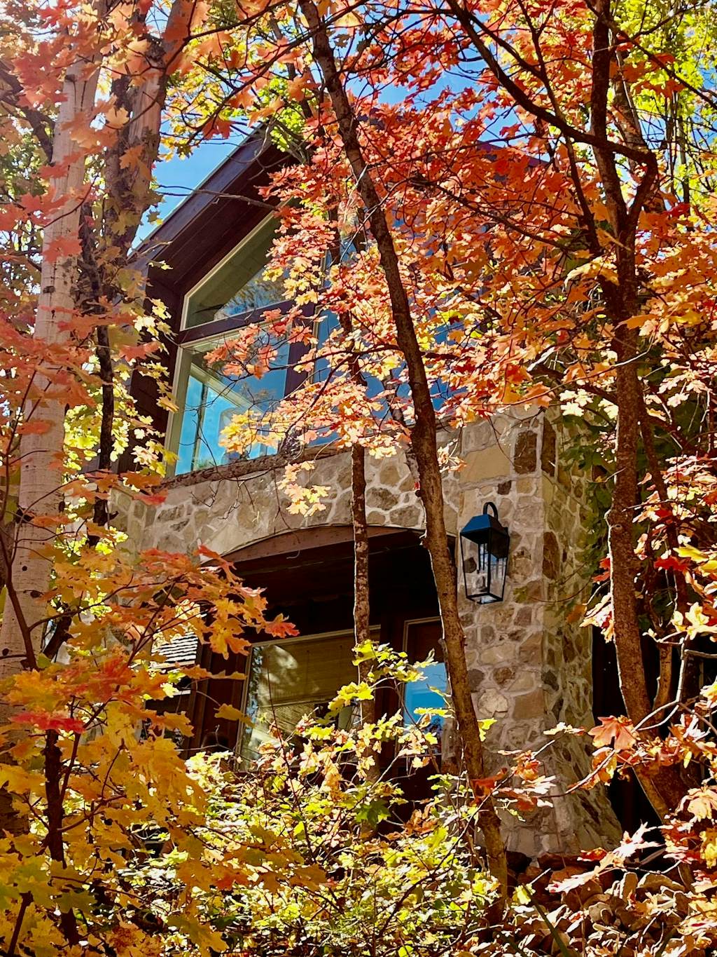 Sundance cabin+casita, sleeps 18, hottub, firepits