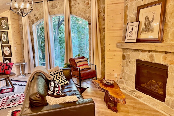 Sundance carriage house, romantic, Sleeps 5