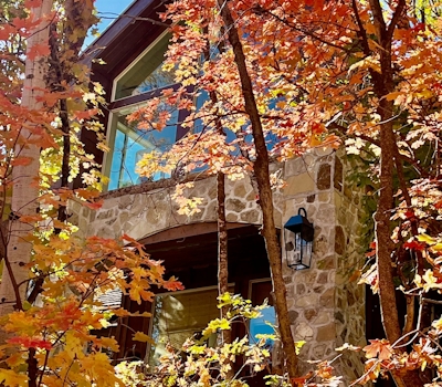 Sundance Carriage House Escape