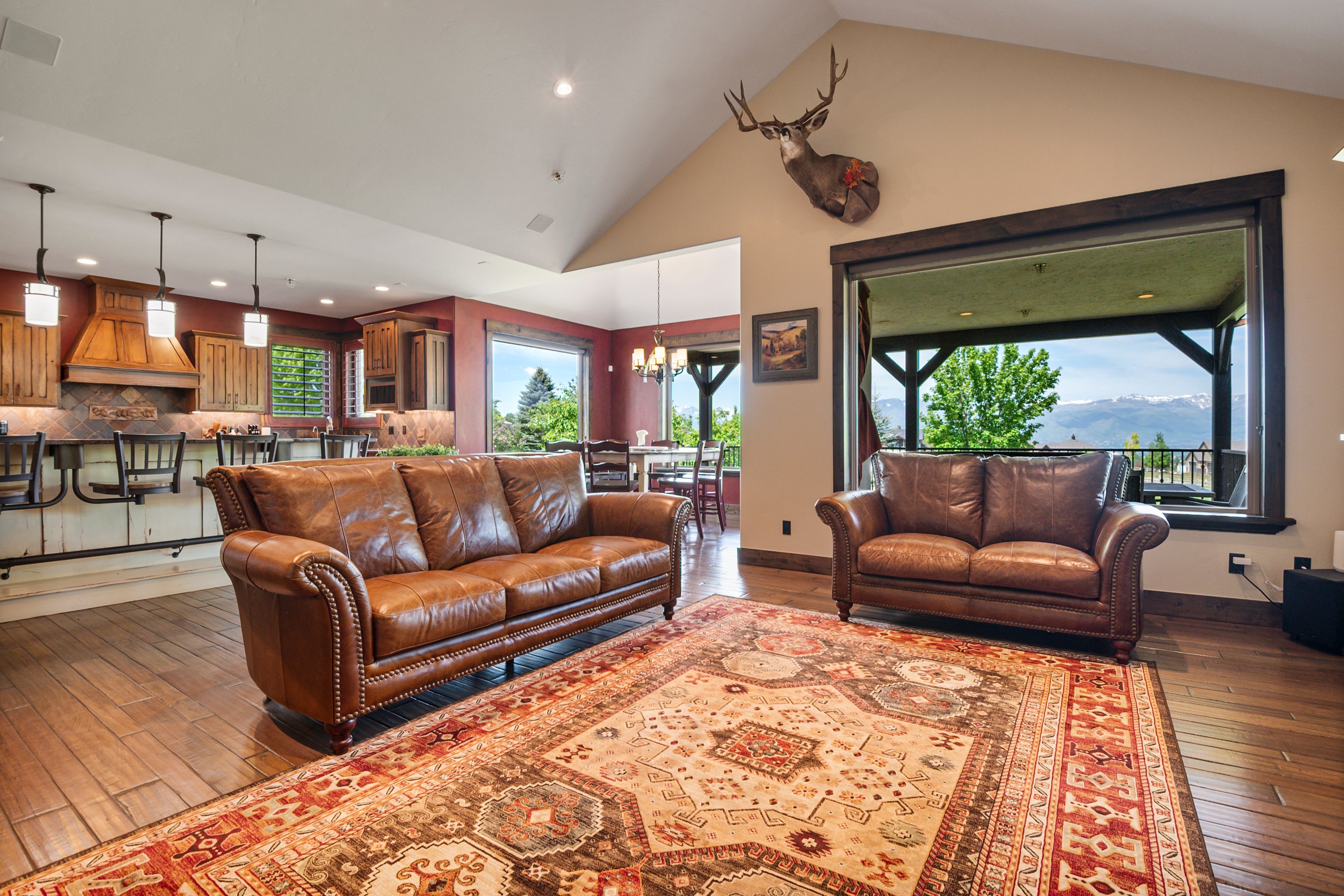 Sage haven lux lodge, sleeps 24, firepit, 7br5.5ba