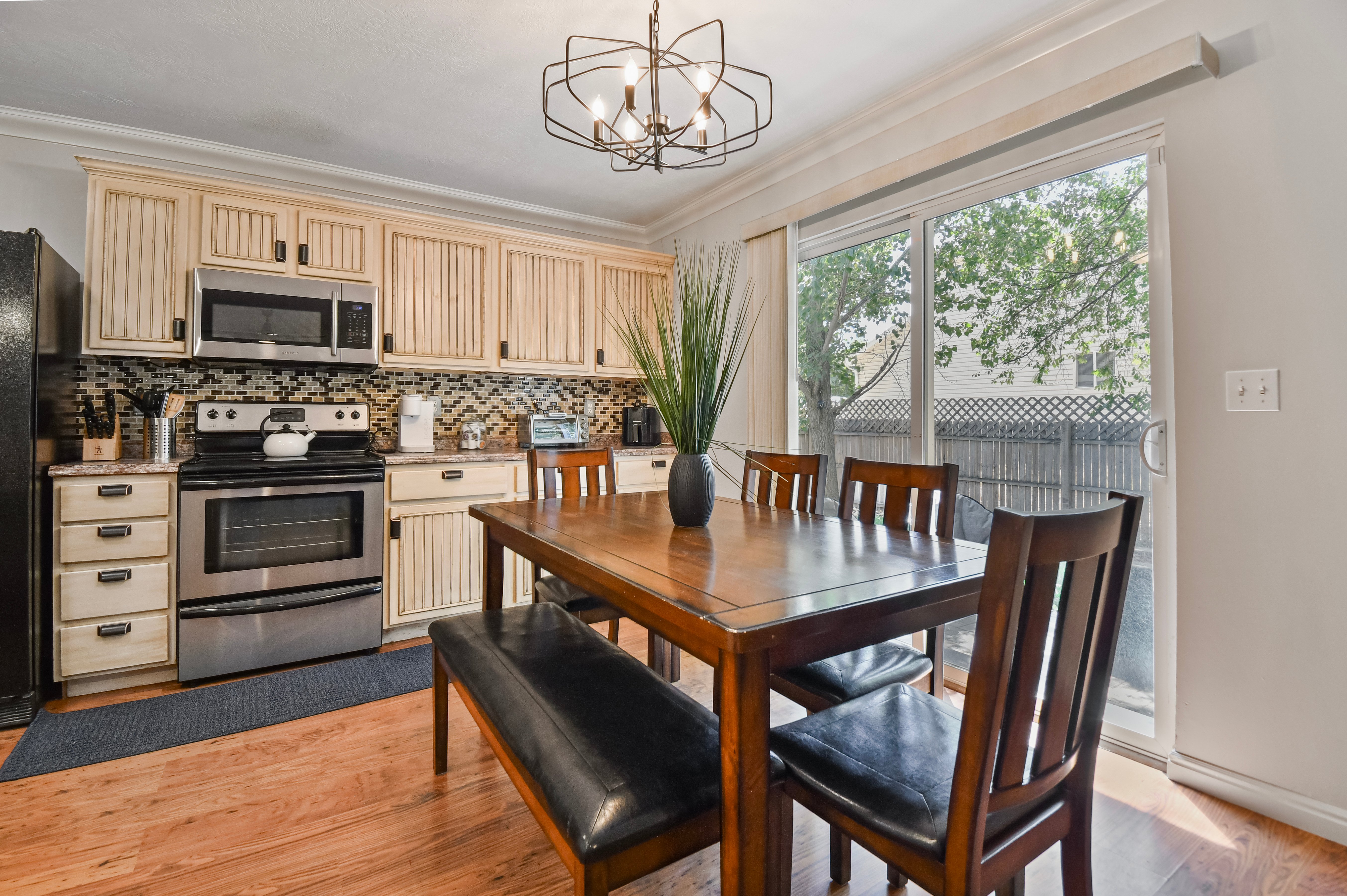 Cozy Heber getaway, pet ok, sleeps 9, BBQ, firepit