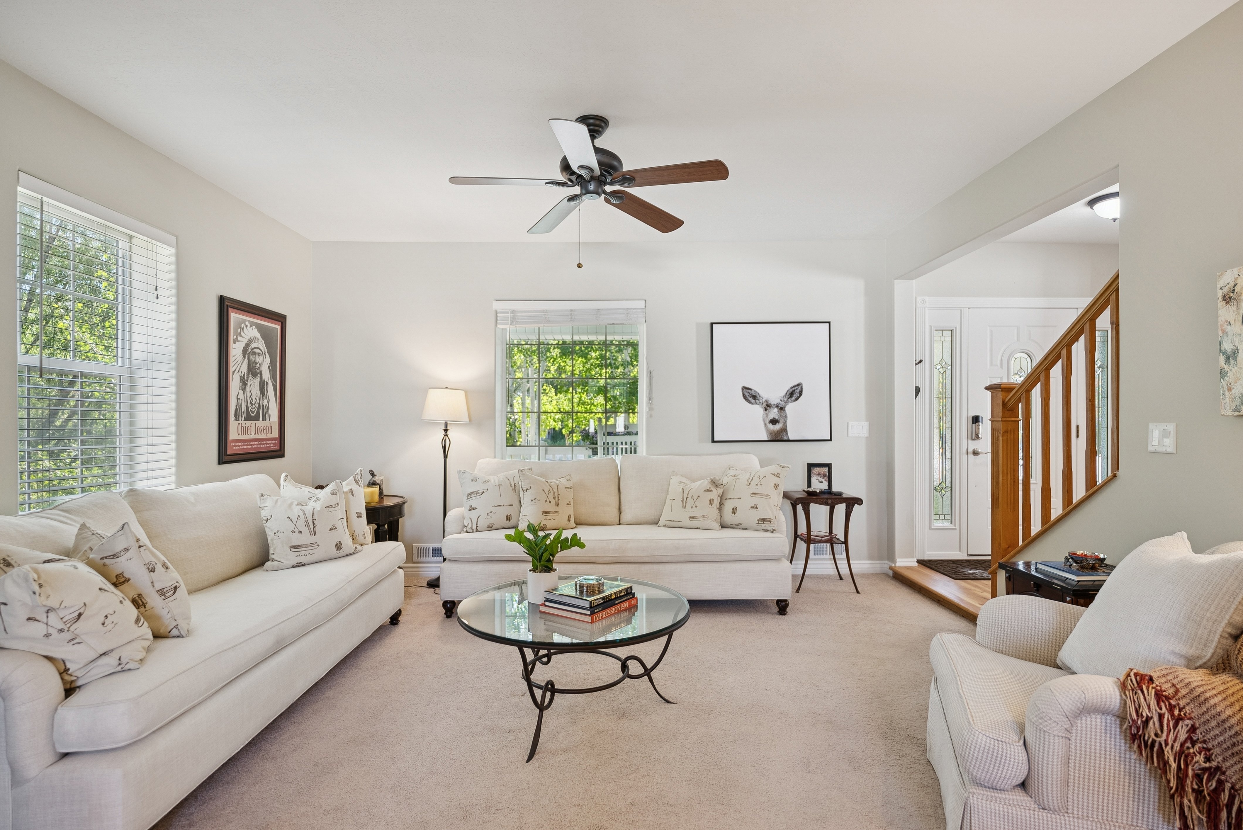 Creekside cutie, 3br 2.5ba, near skiing, sleeps 8