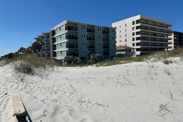Welcome to Sandpiper Beachfront Condo. Cozy 1-bed in JAX Beach, perfect for couples! Pet-friendly!