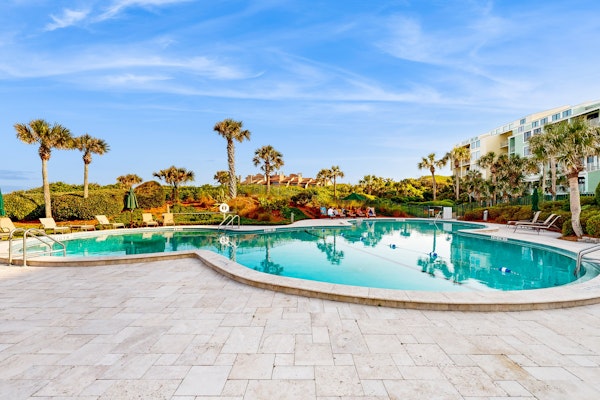 Waterfront condo with balcony, views, pool & tennis