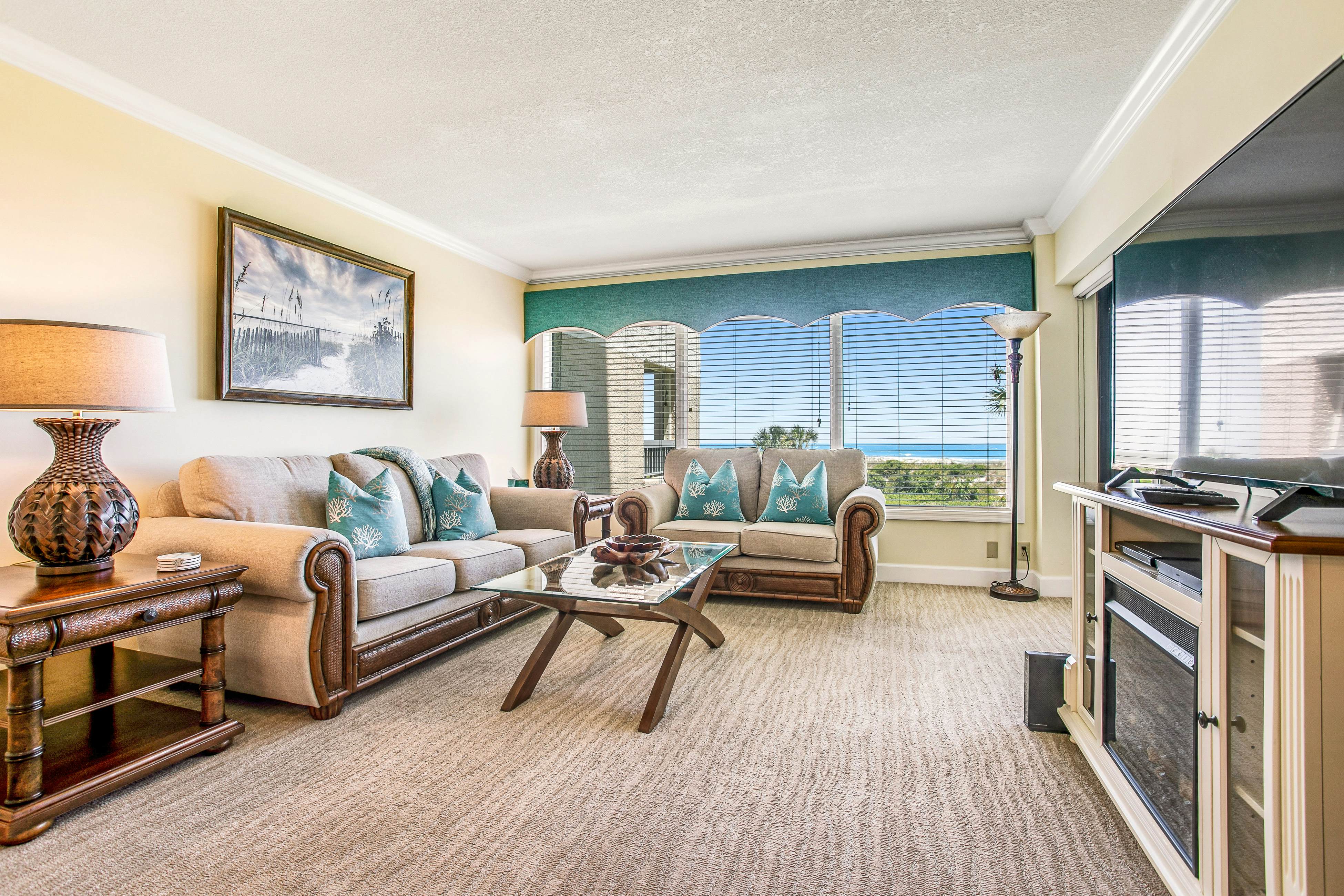 B117 Amelia Surf and Racquet