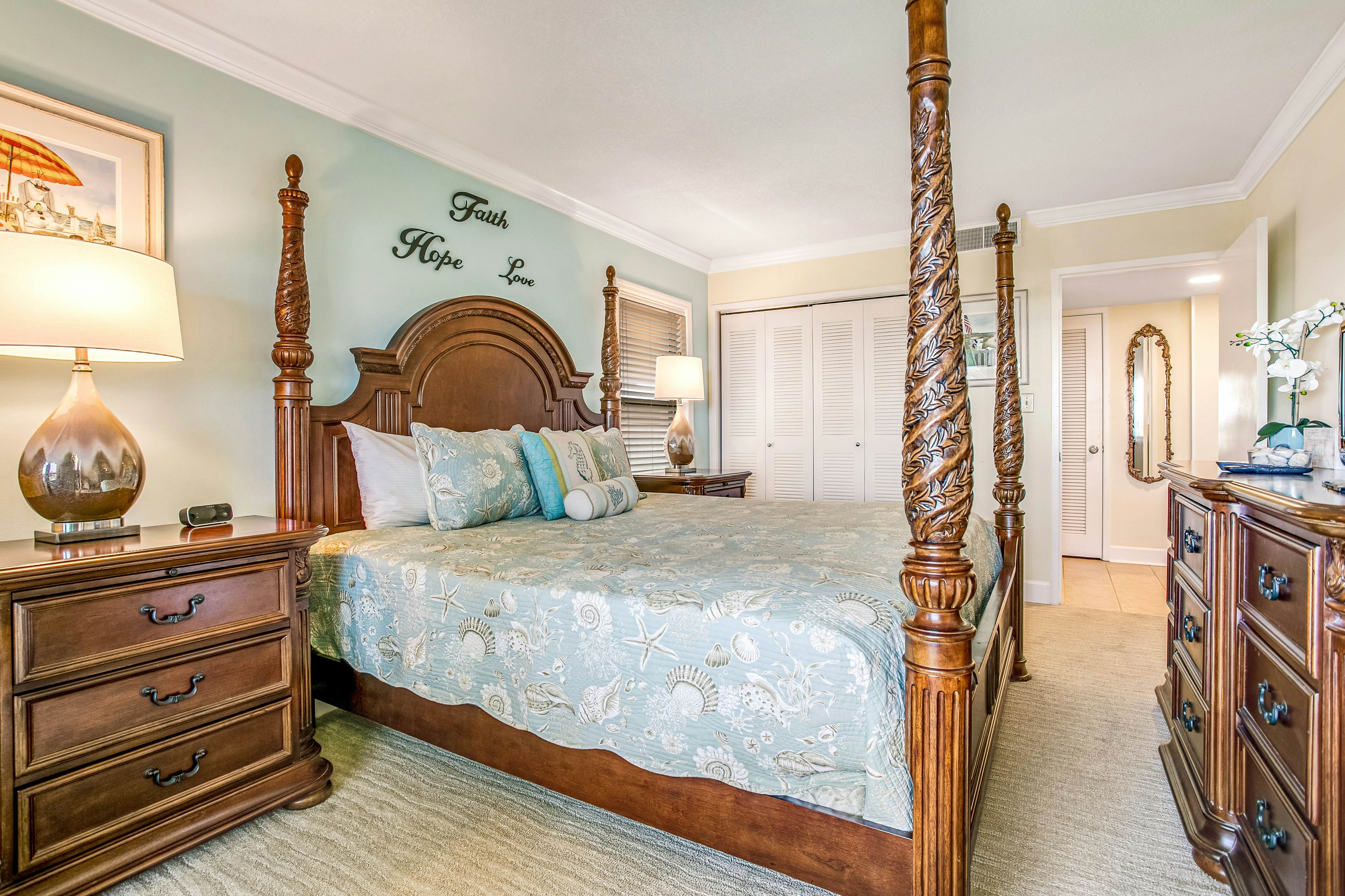 B117 Amelia Surf and Racquet