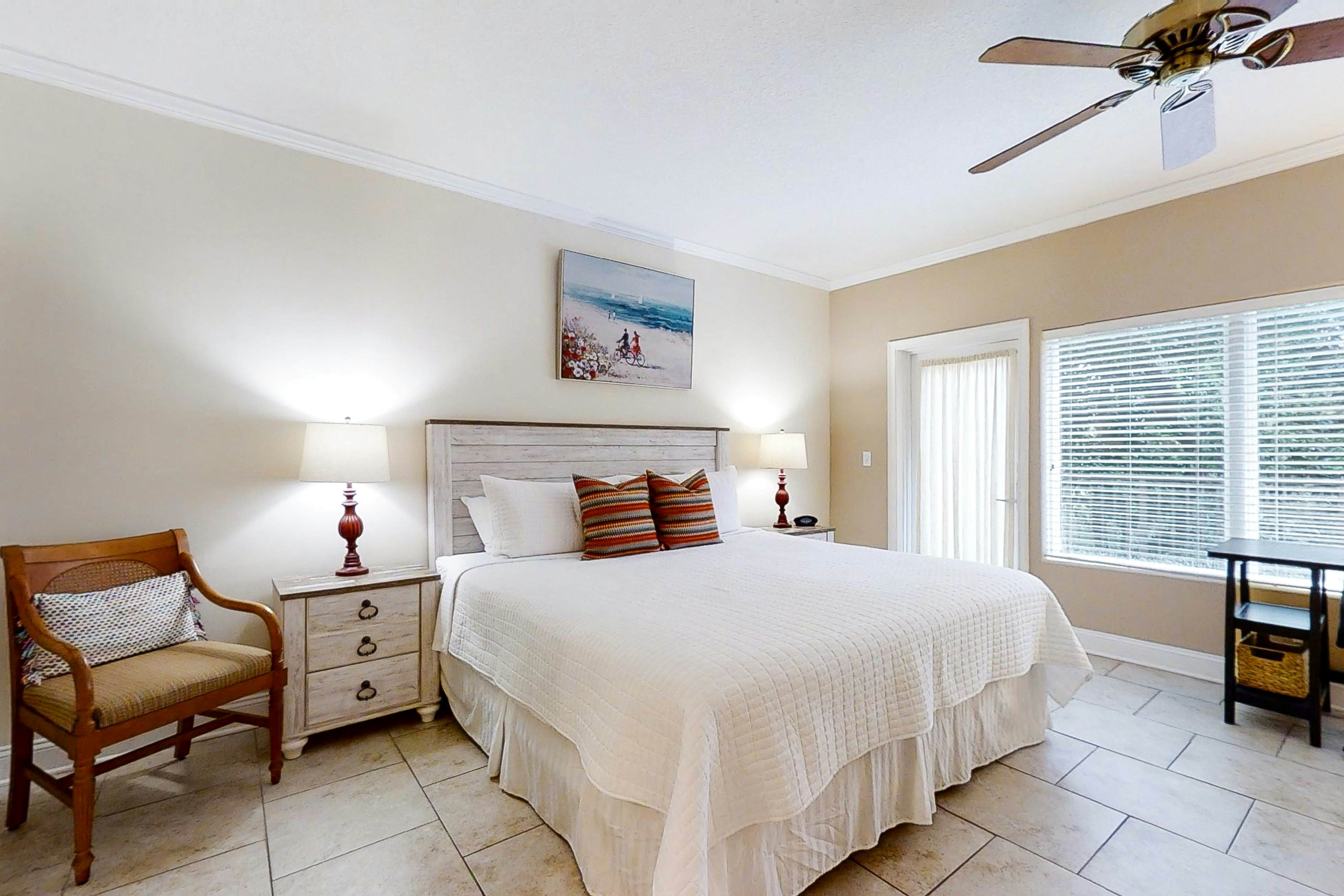 2533-34 Tennis Villas