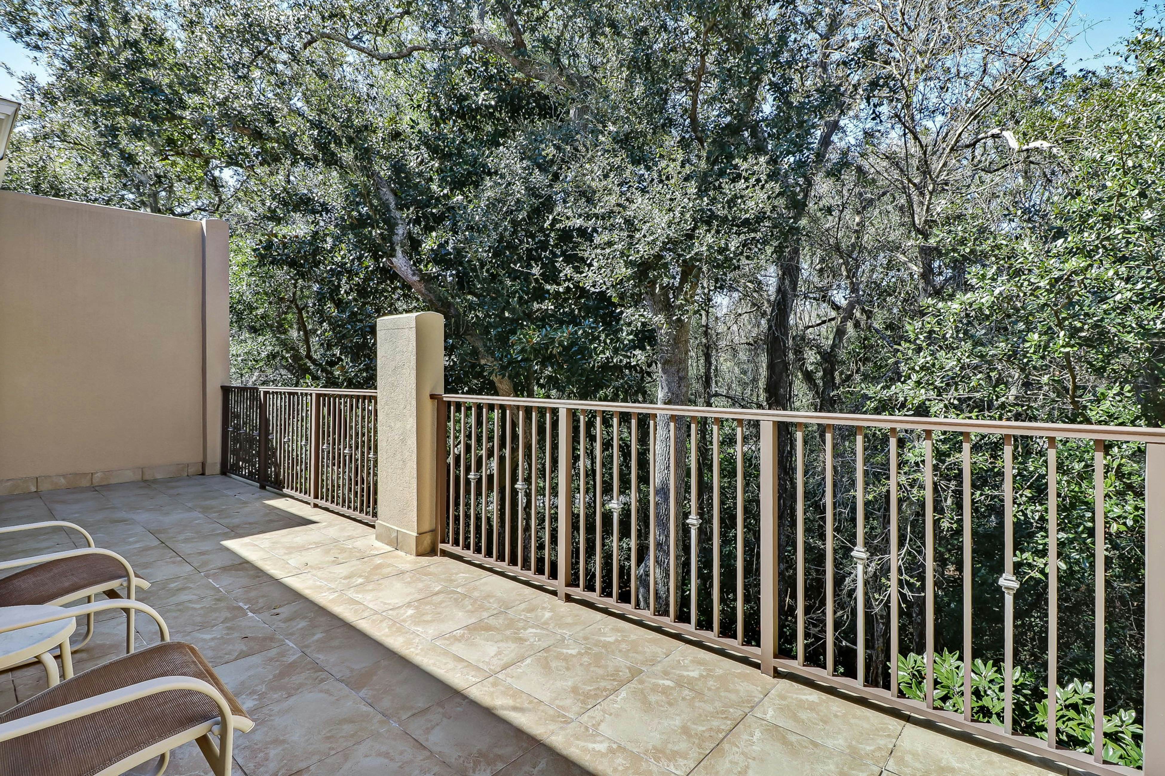 2533-34 Tennis Villas