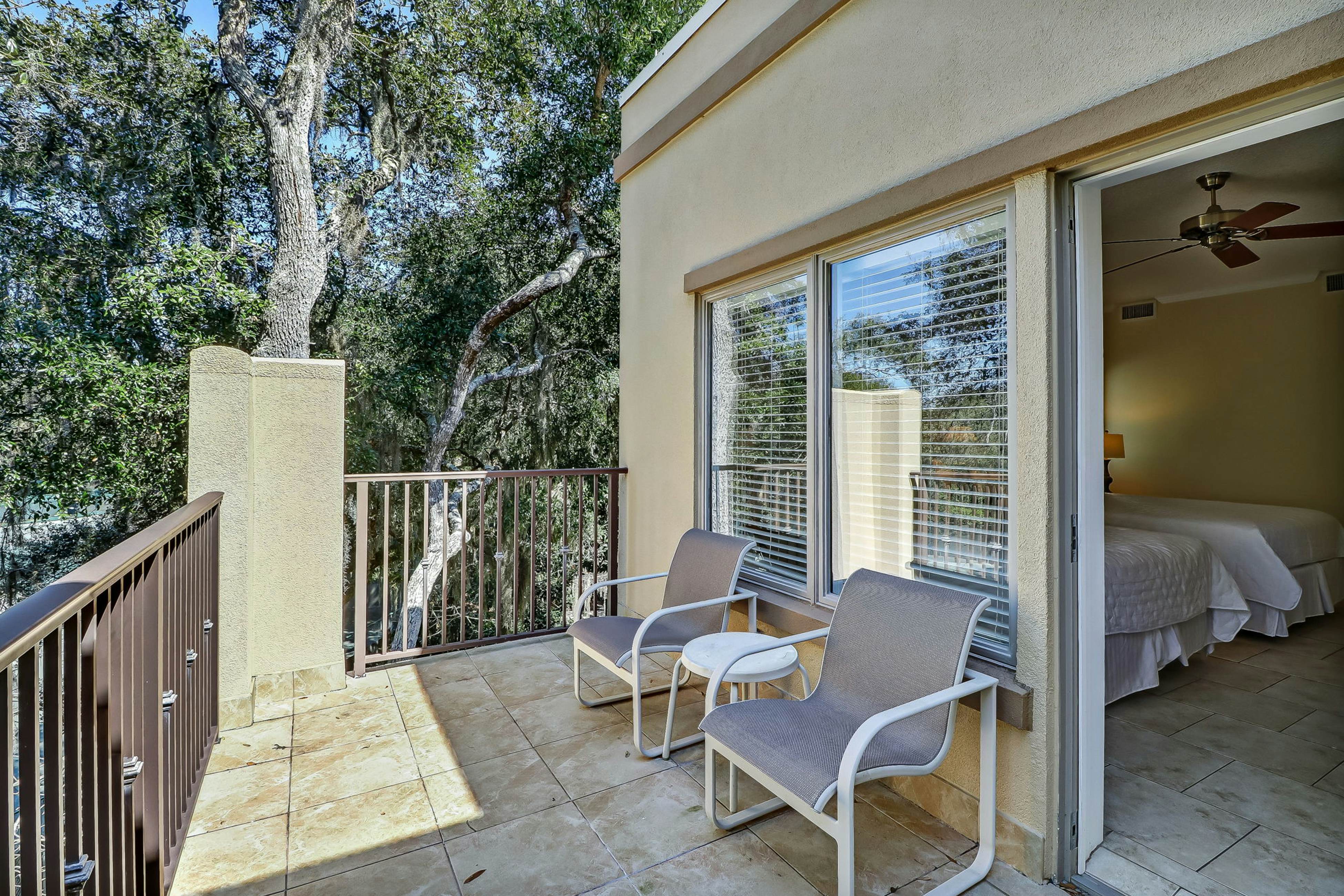 2533-34 Tennis Villas