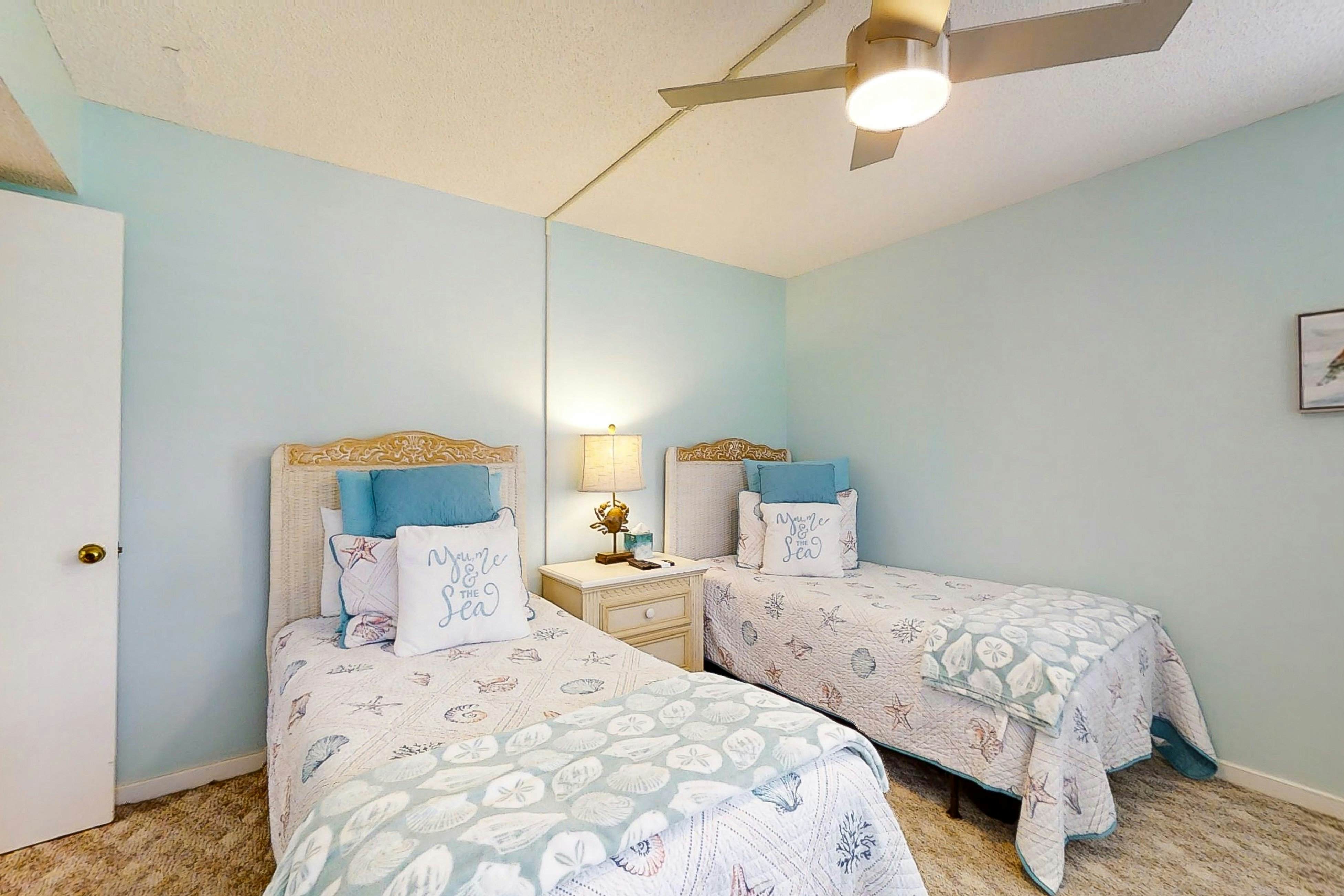 B101 Amelia Surf and Racquet