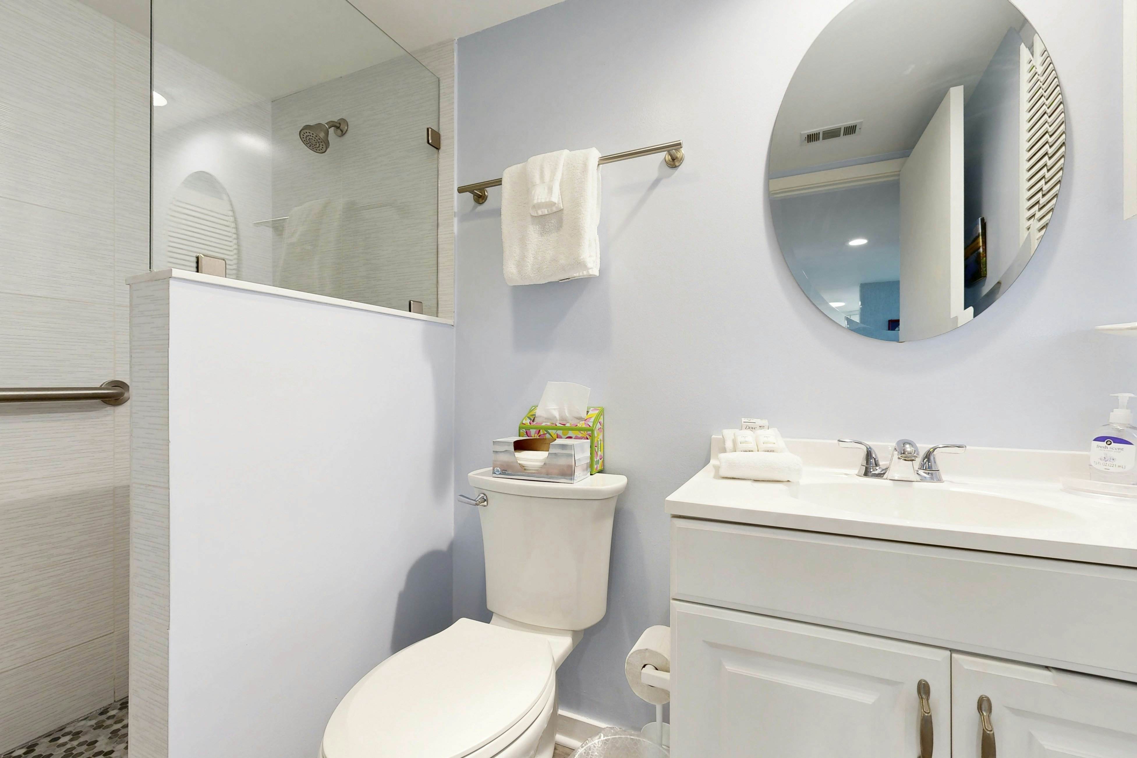 C114 Amelia Surf and Racquet