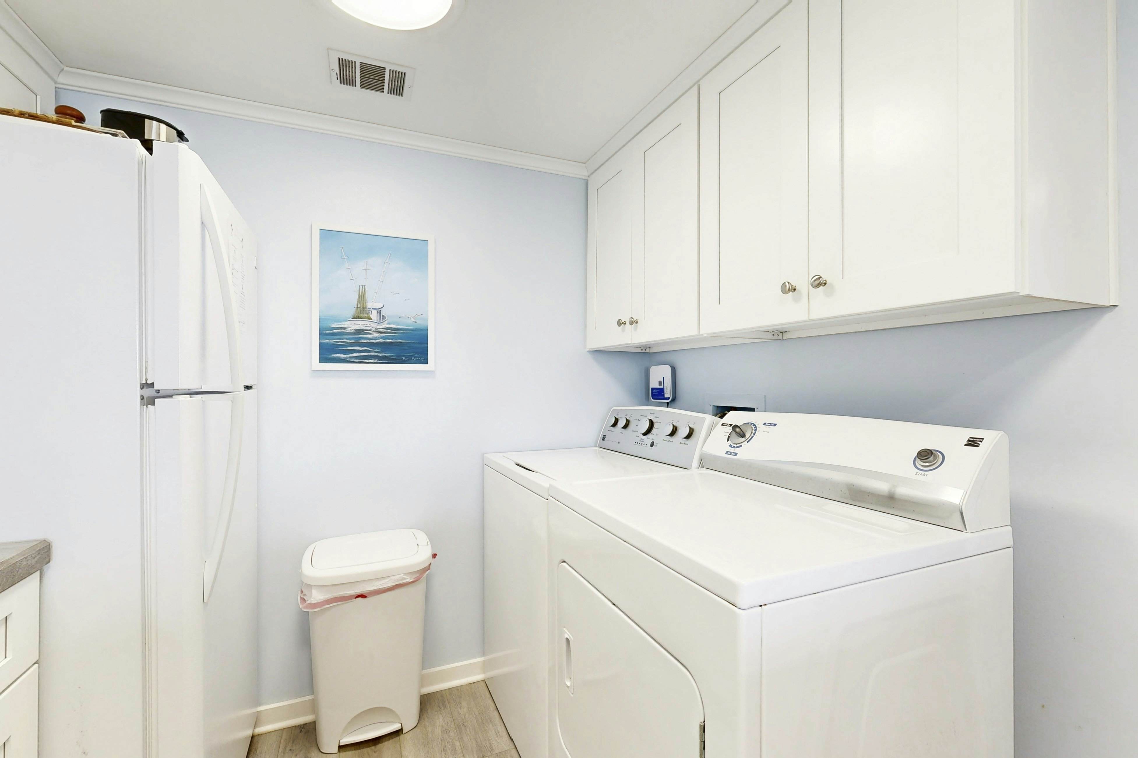 C114 Amelia Surf and Racquet