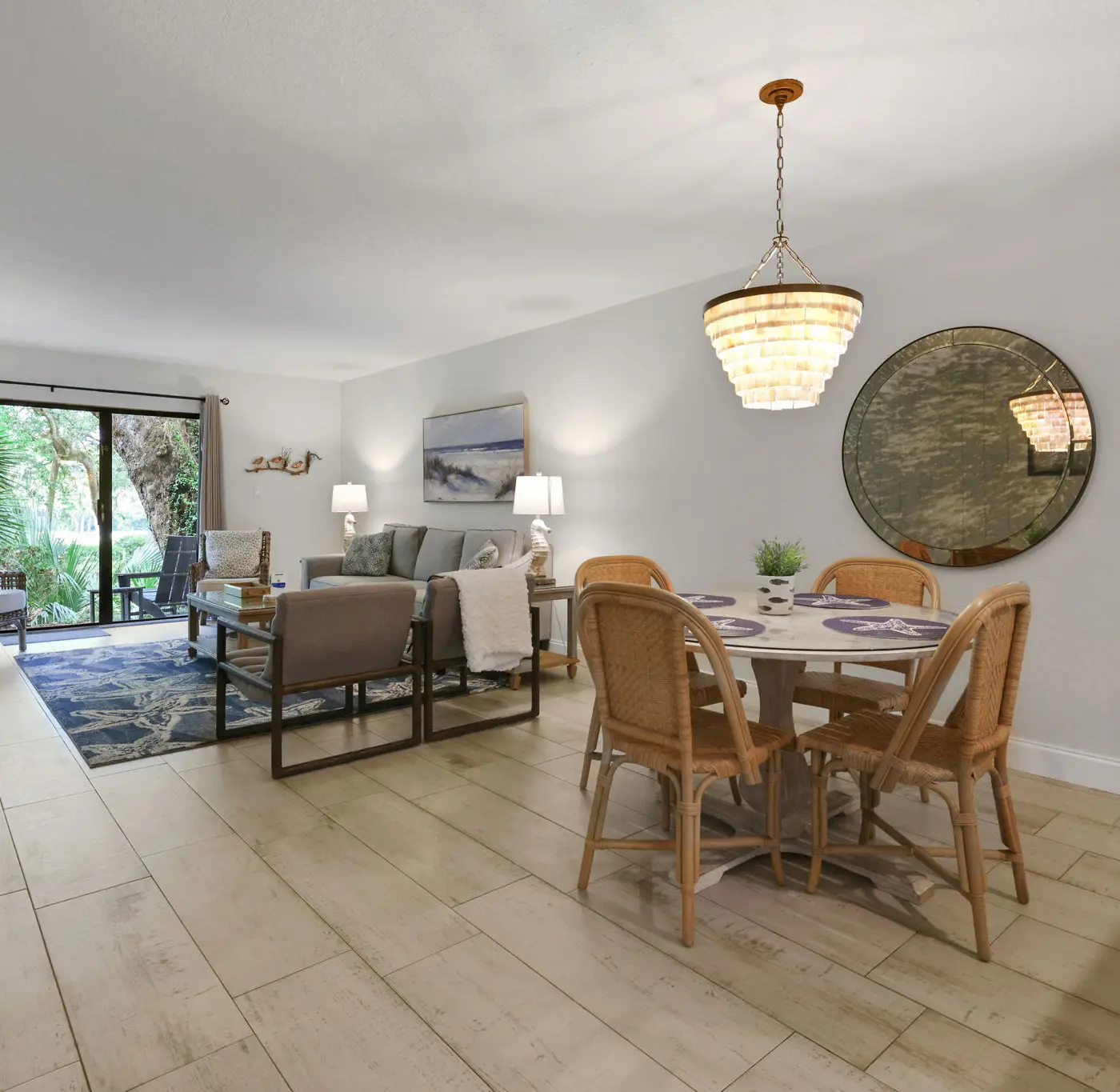2104 Beach Wood