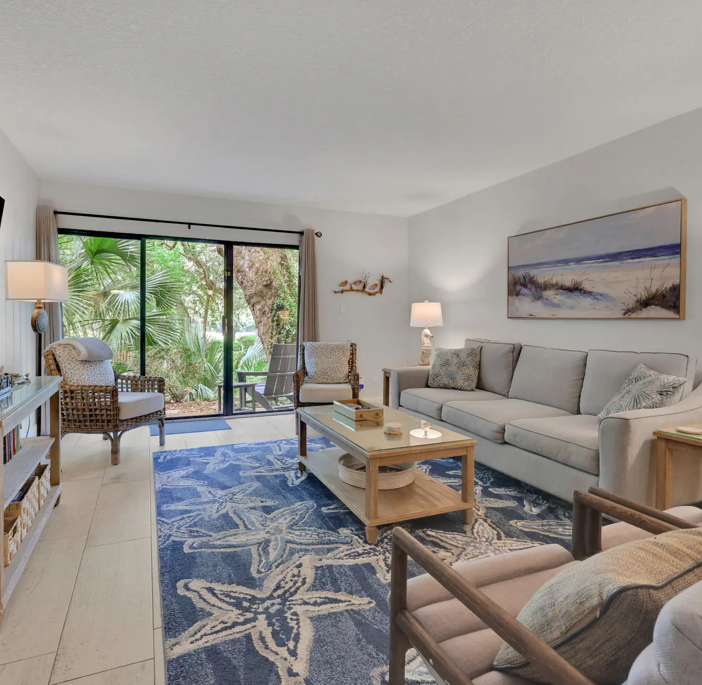 2104 Beach Wood